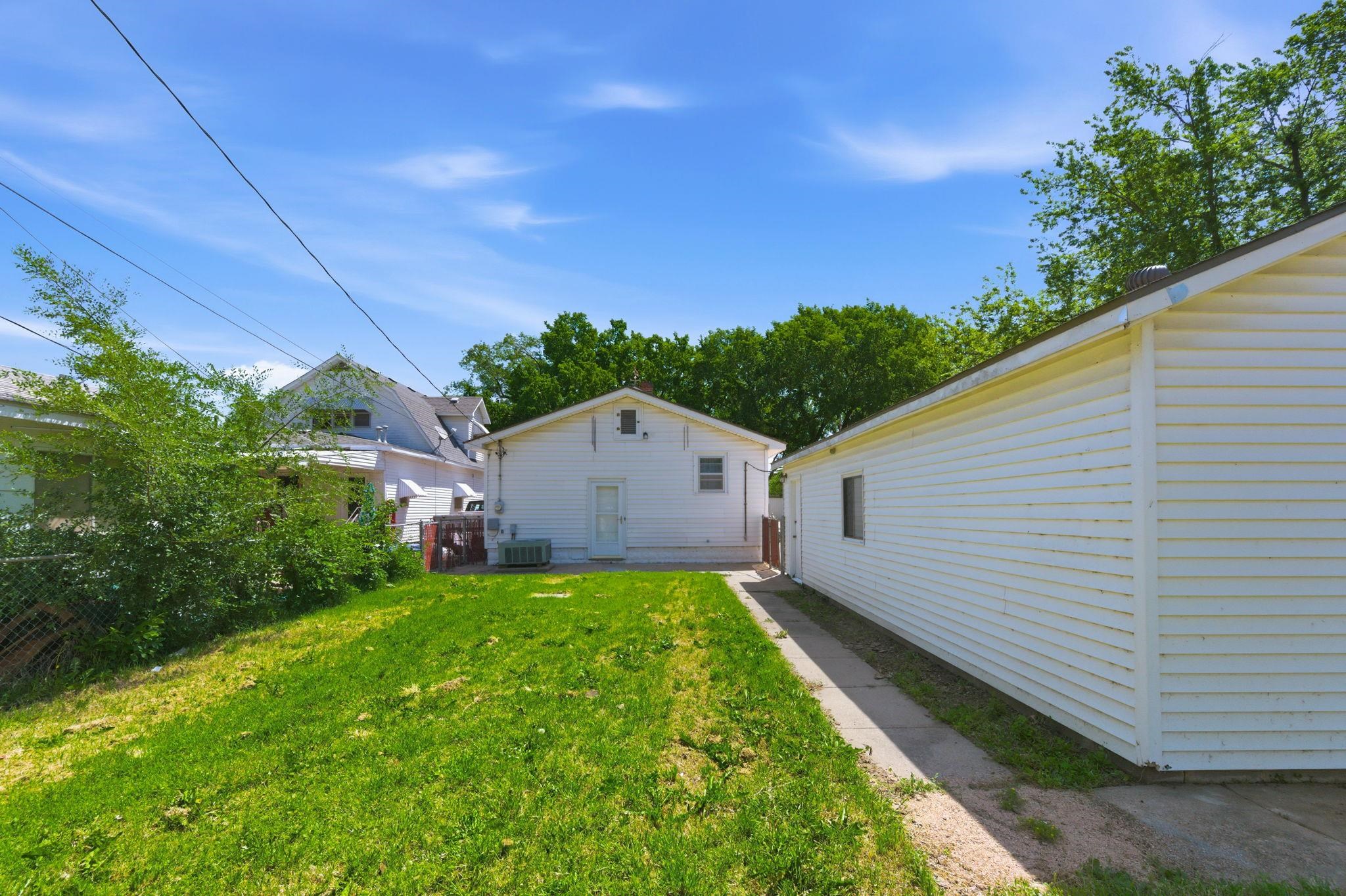 217 N Vine Street Wichita KS 67203-5842