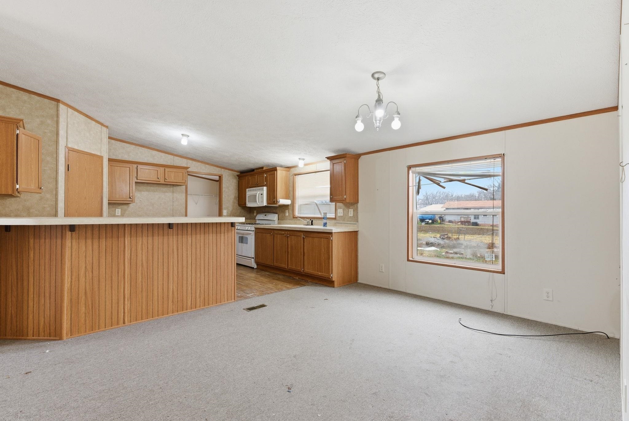 21311 85th Road Winfield KS 67156