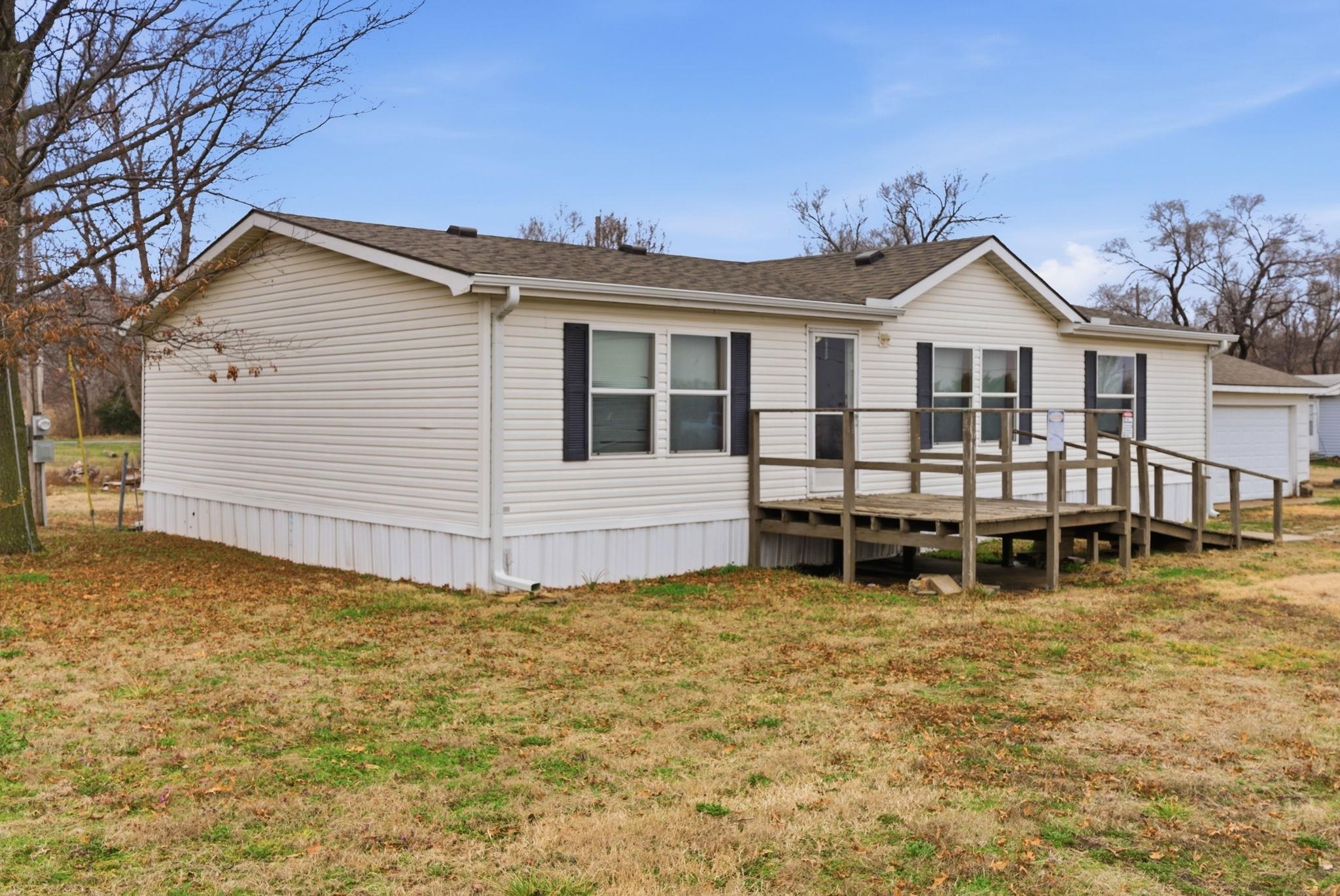 21311 85th Road Winfield KS 67156
