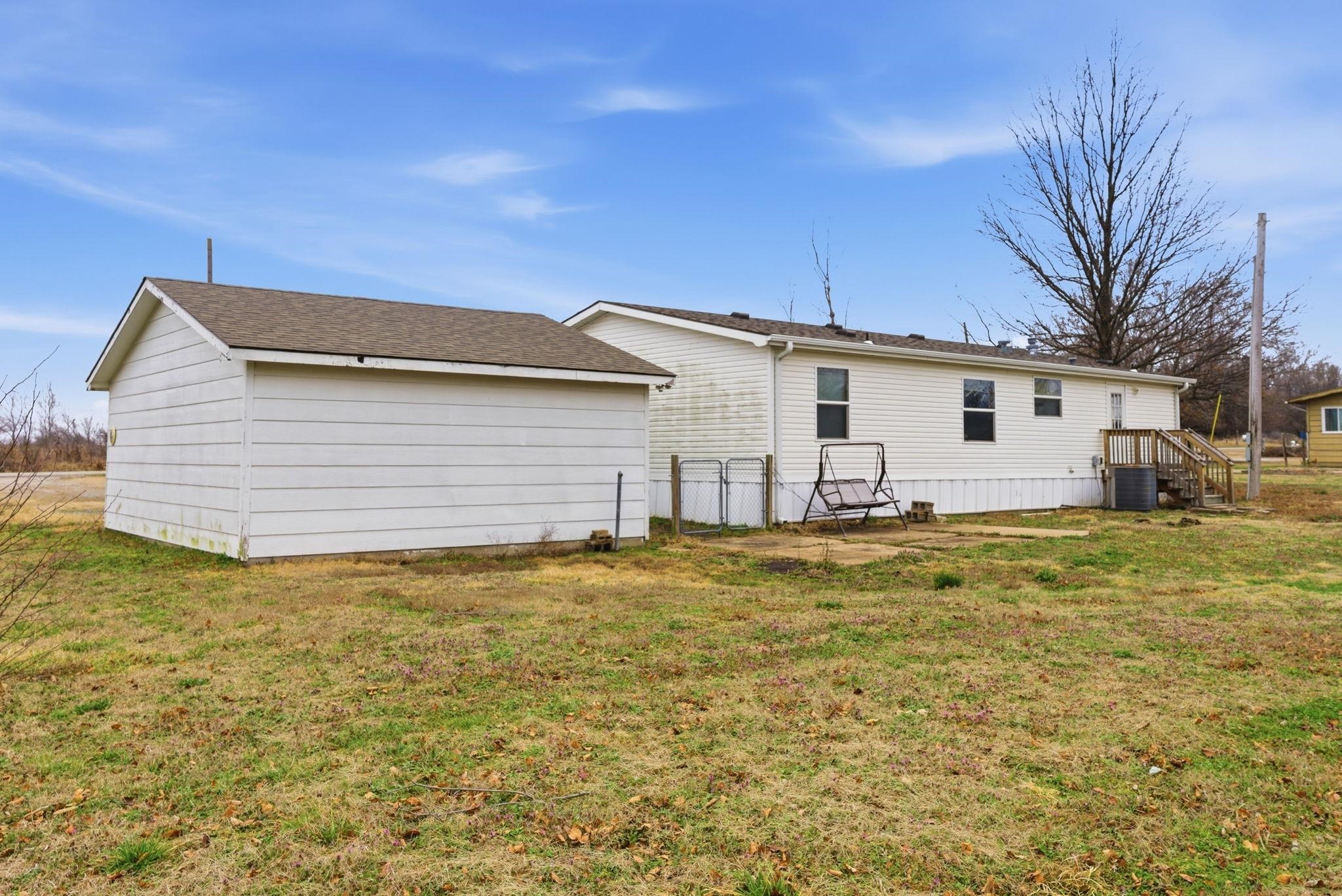 21311 85th Road Winfield KS 67156