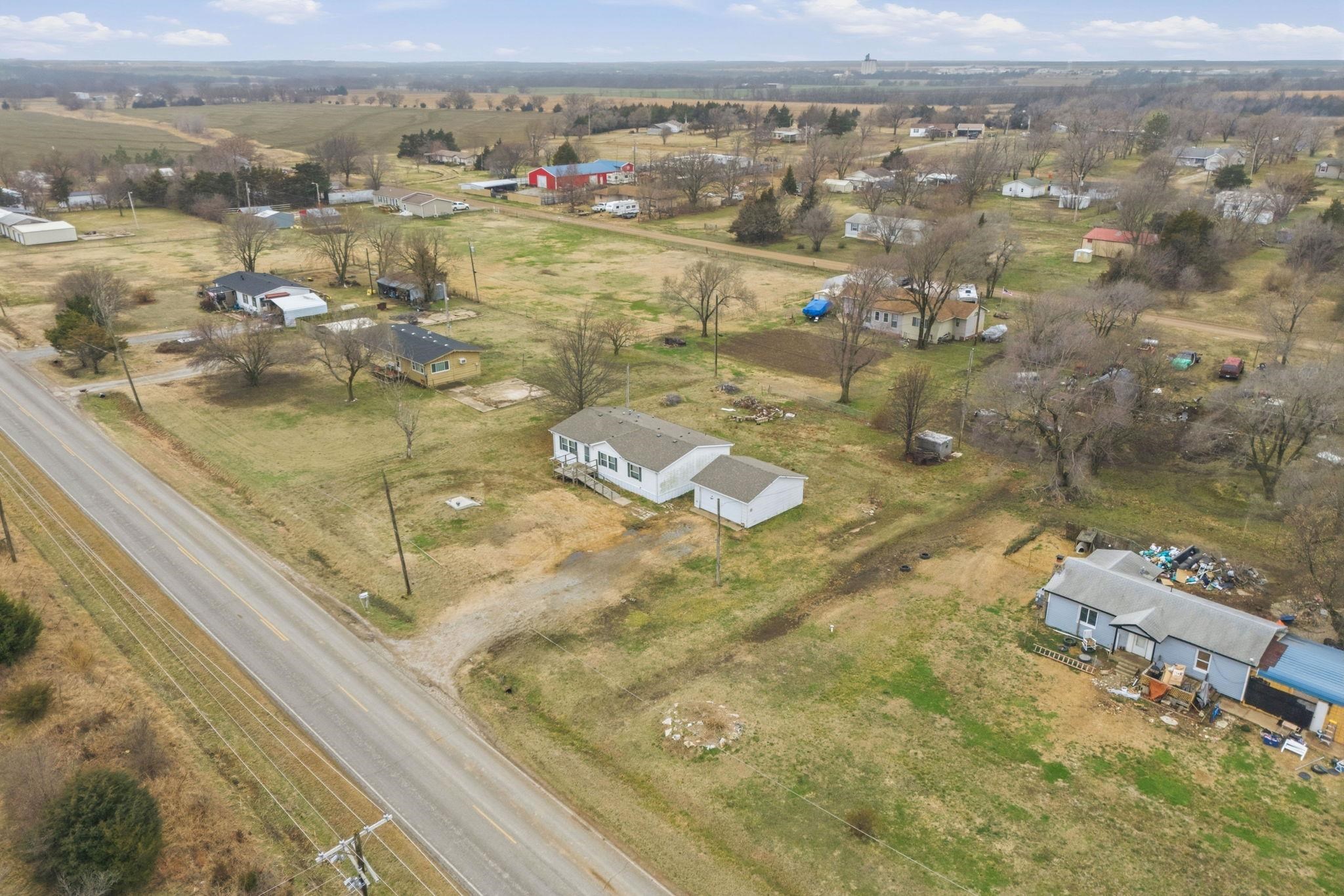 21311 85th Road Winfield KS 67156