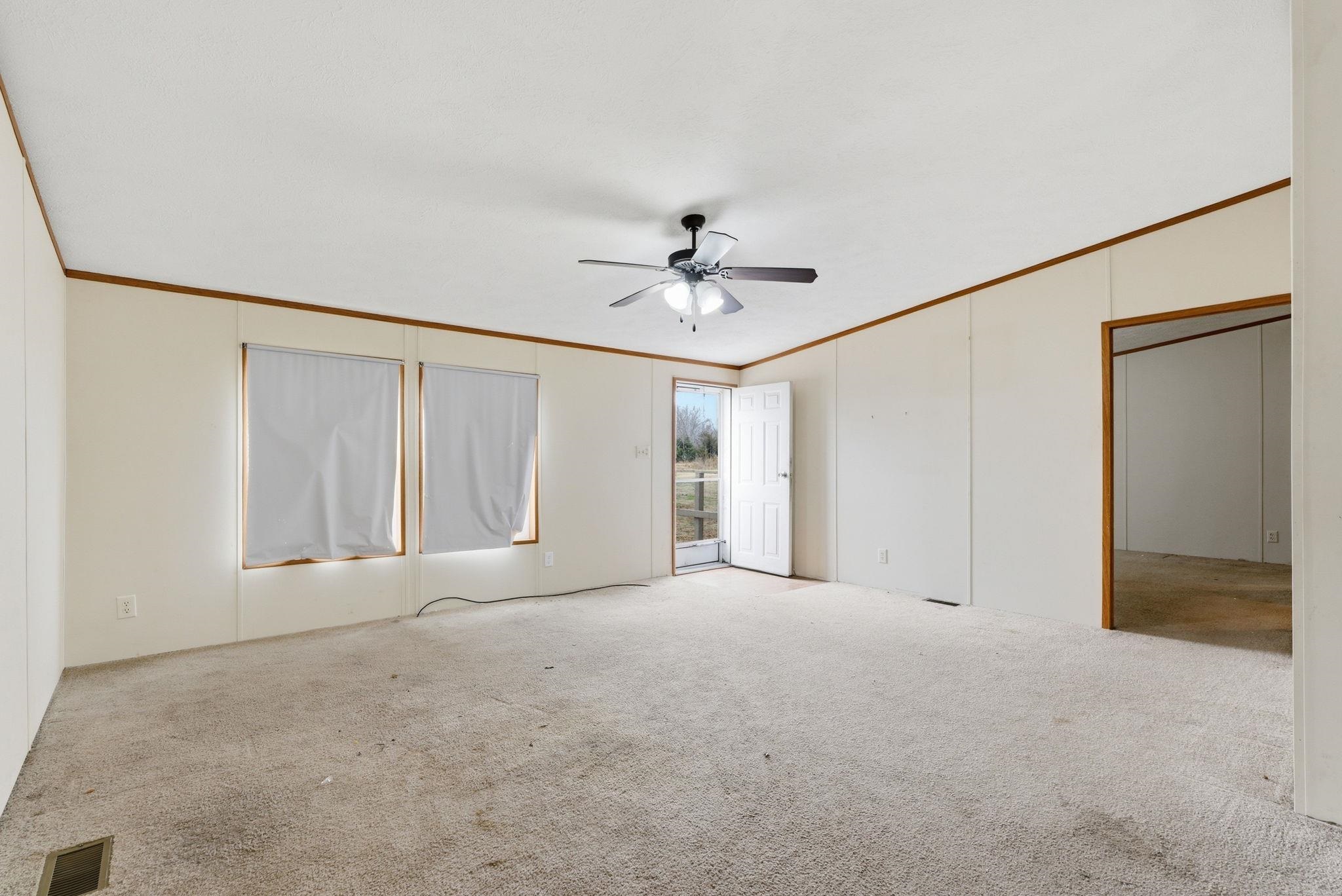 21311 85th Road Winfield KS 67156