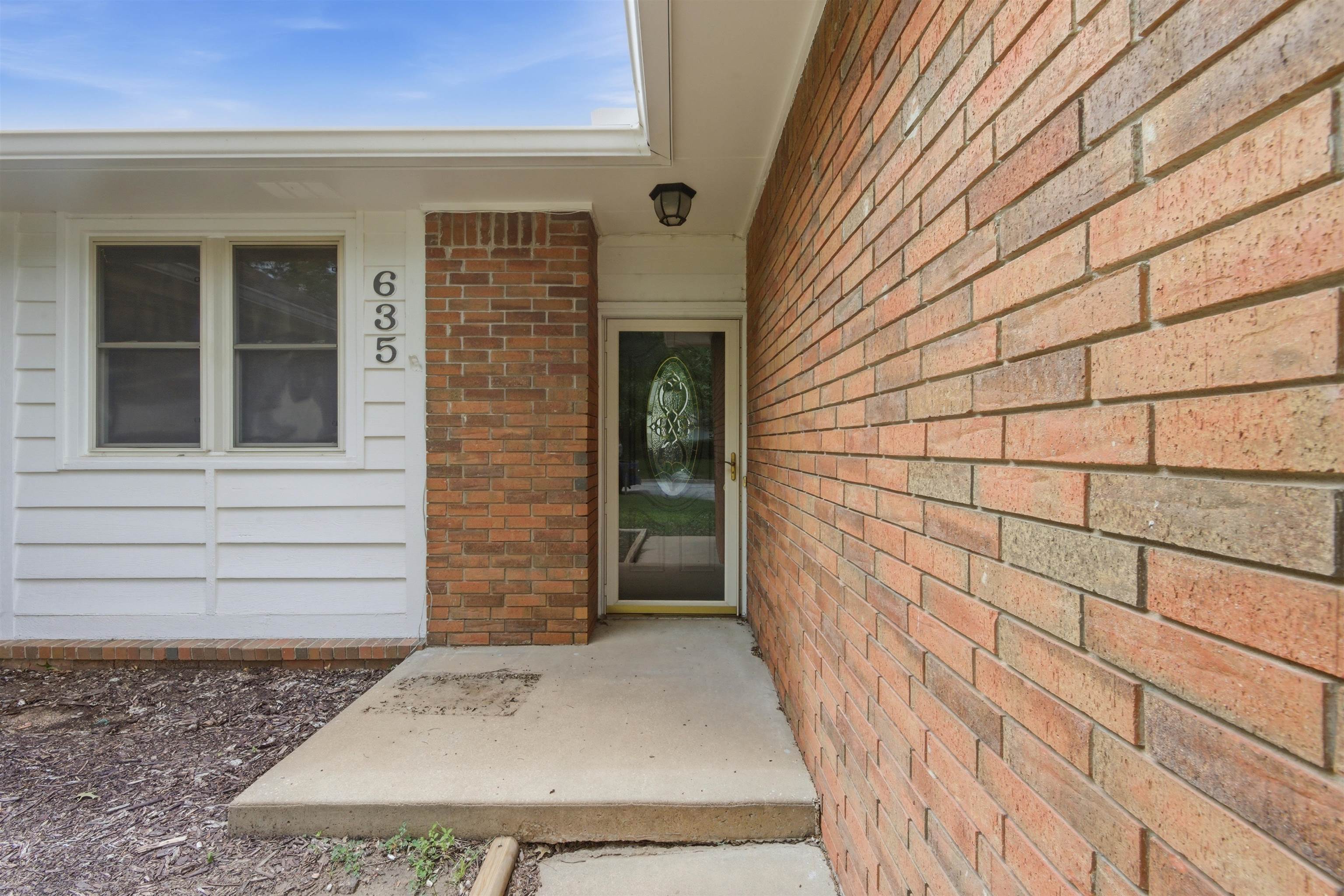 635 N Covington Street Wichita KS 67212