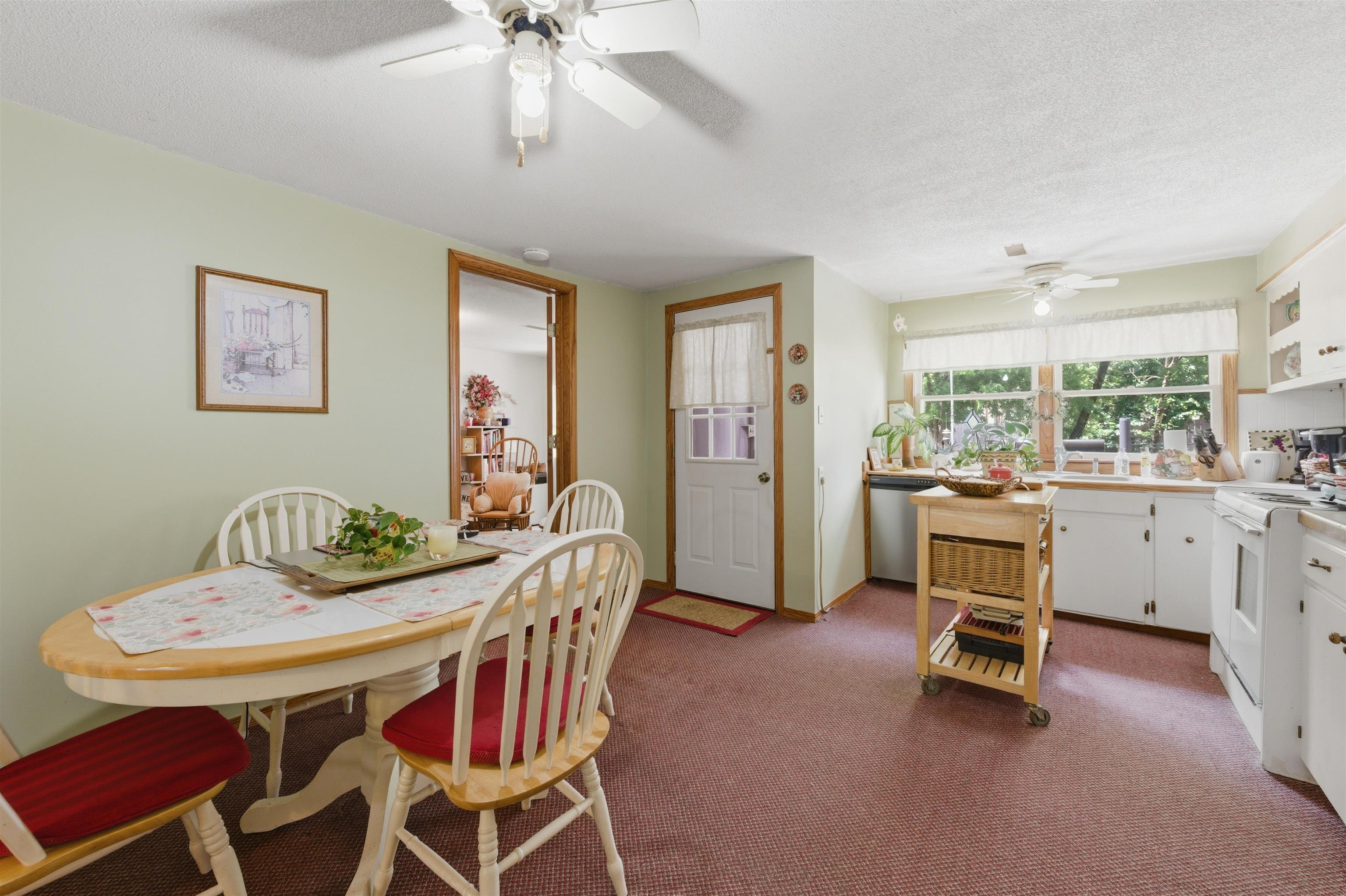 137 N Davidson Avenue Bentley KS 67016