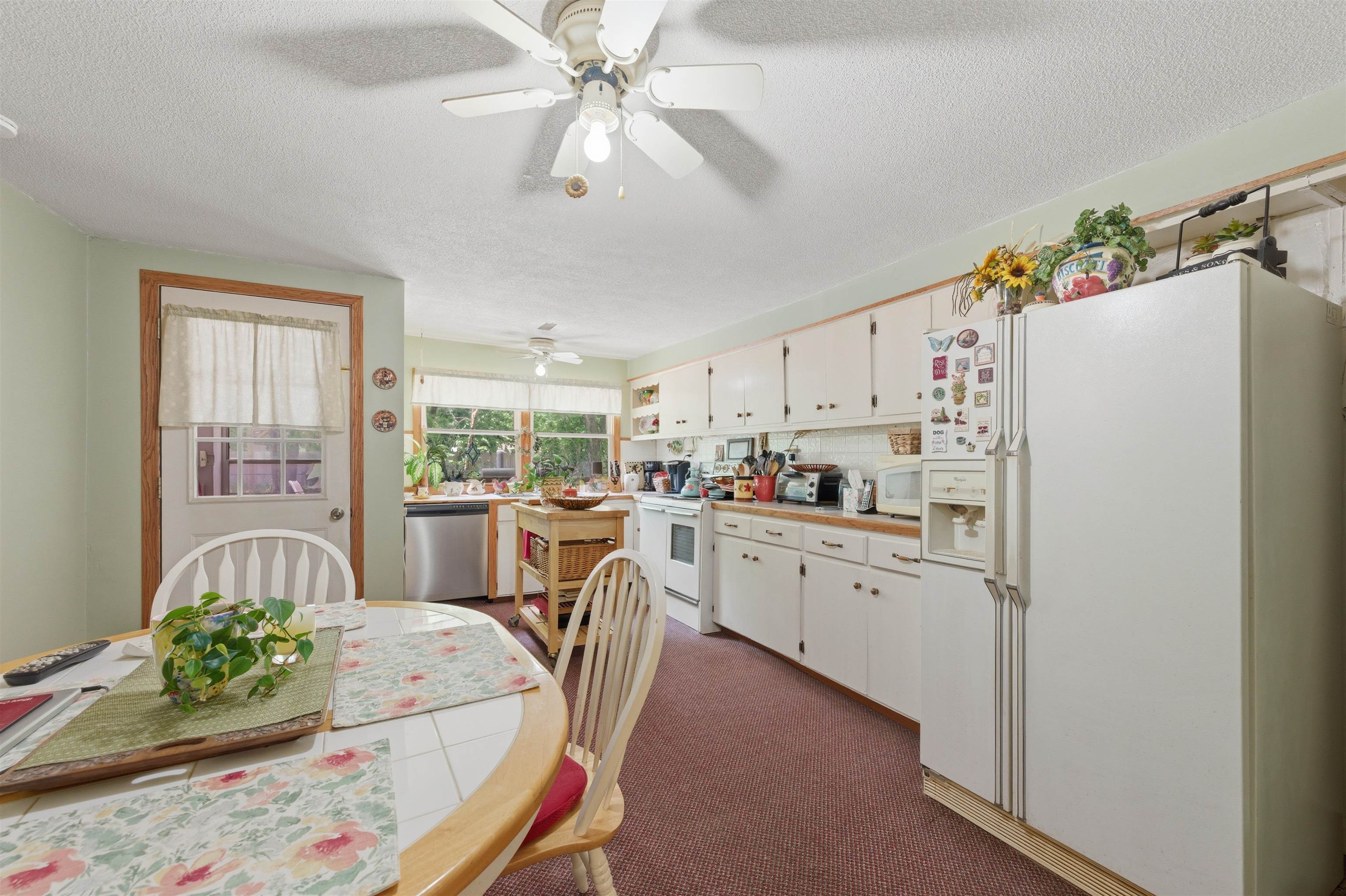 137 N Davidson Avenue Bentley KS 67016