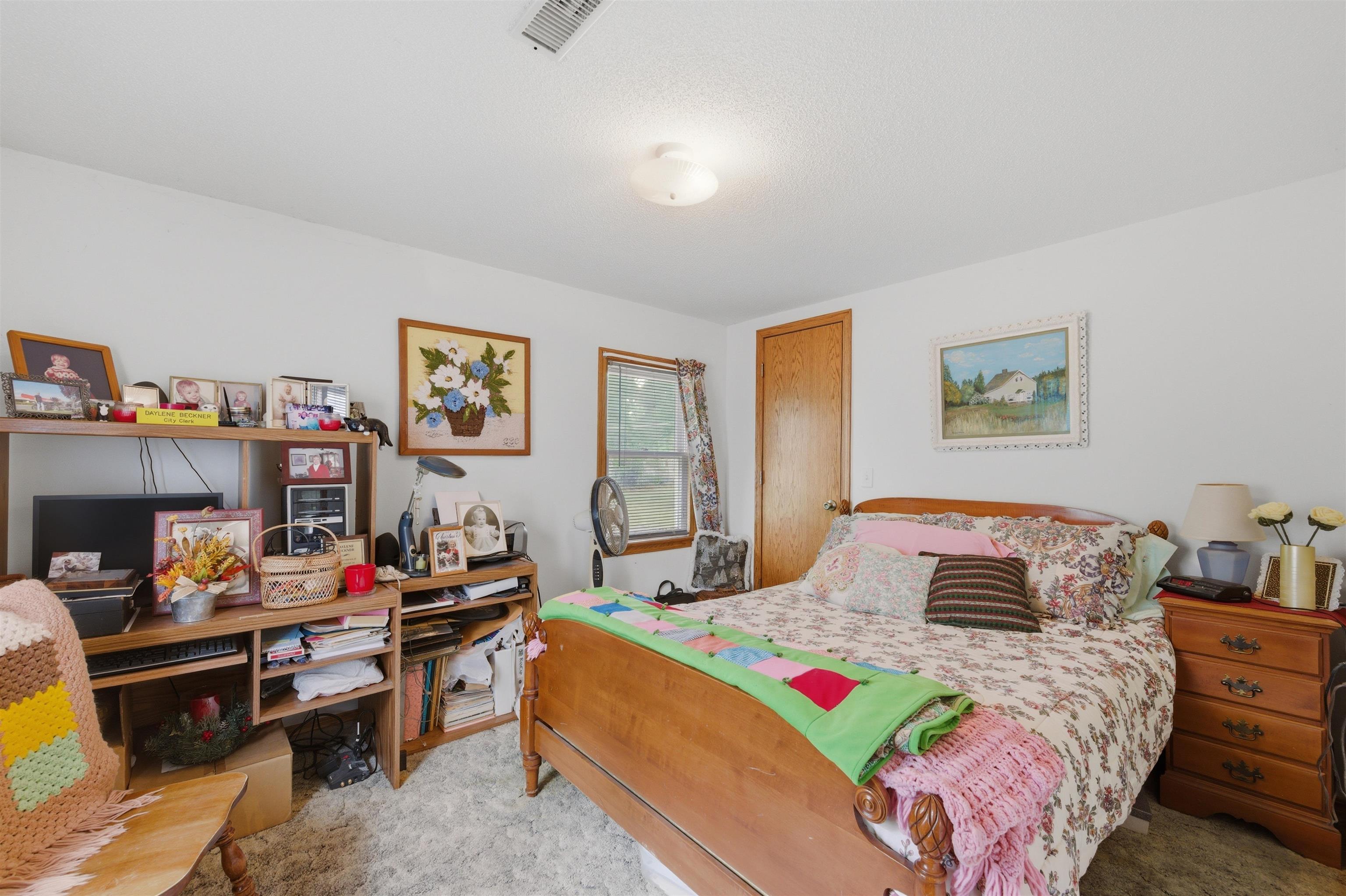 137 N Davidson Avenue Bentley KS 67016
