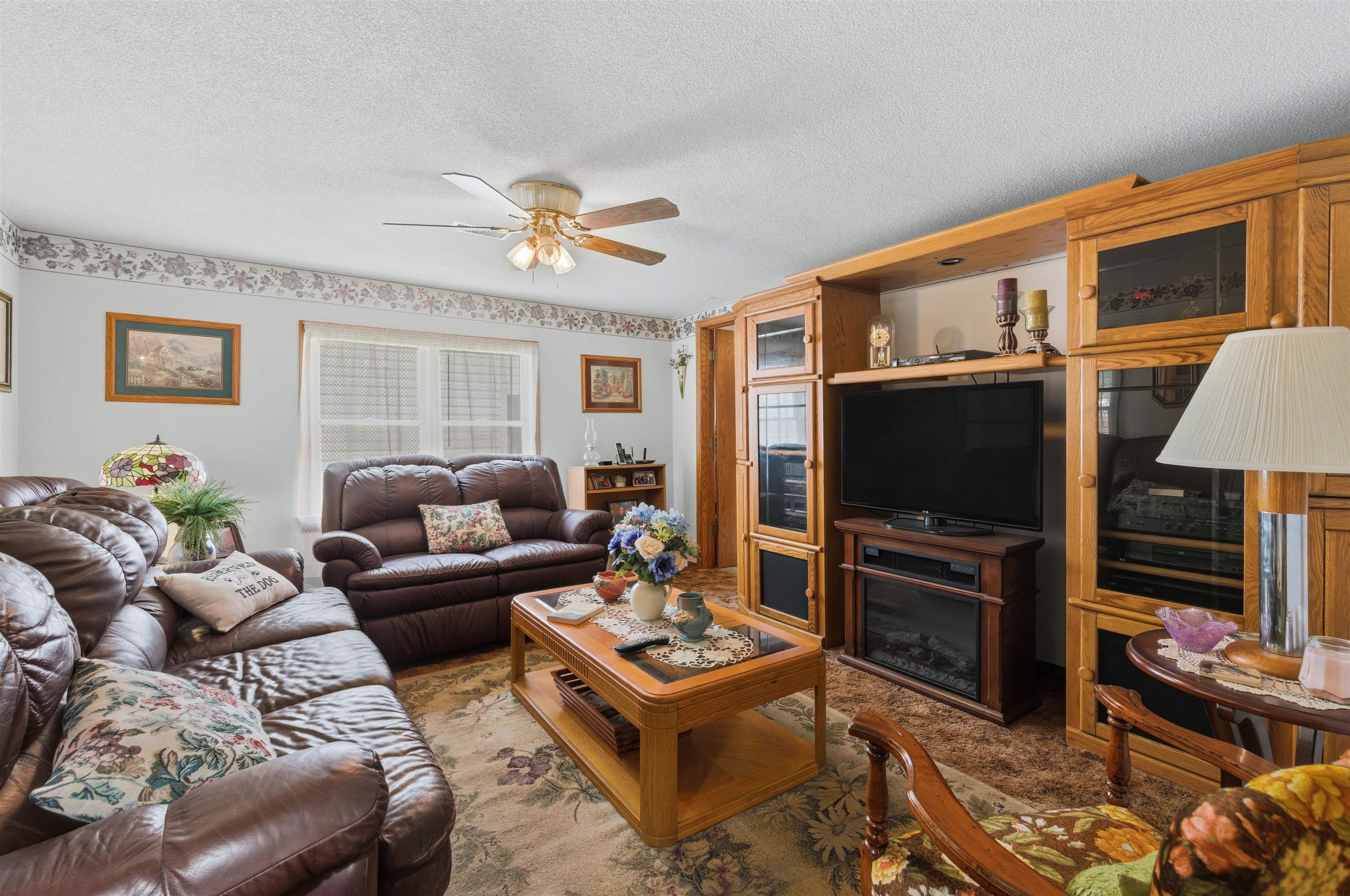 137 N Davidson Avenue Bentley KS 67016