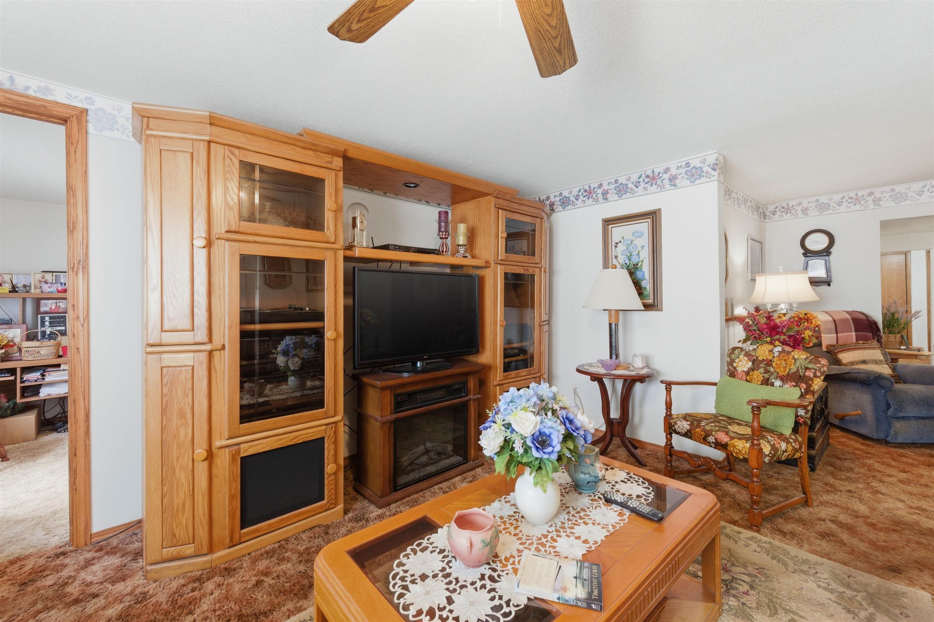 137 N Davidson Avenue Bentley KS 67016