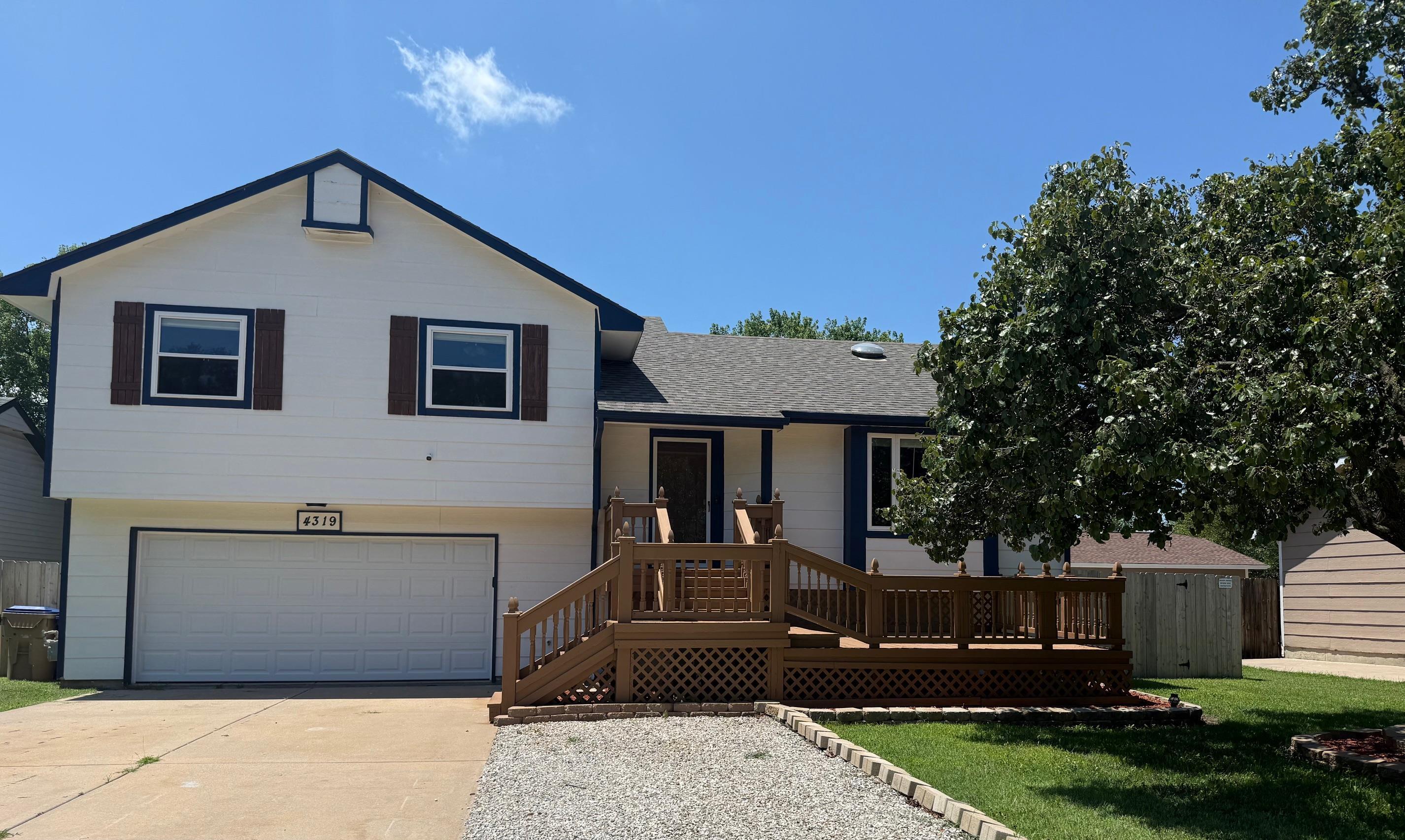 4319 N Edgemoor Street Bel Aire KS 67220