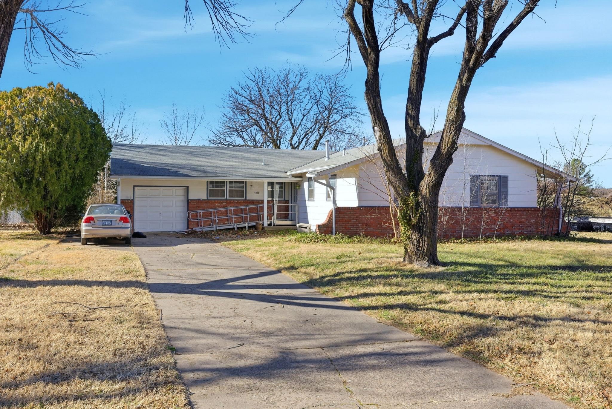 4915 N Hillcrest Street Bel Aire KS 67220
