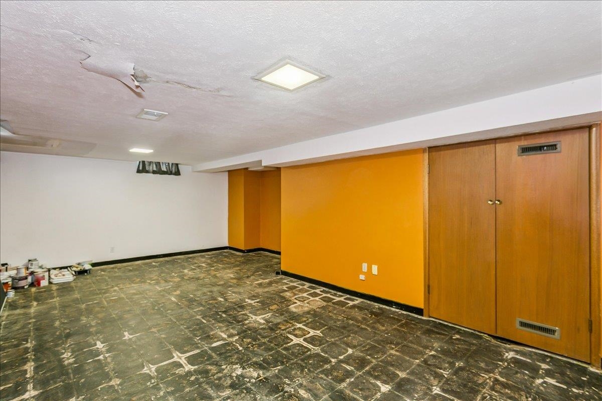 2733 N Dellrose Avenue Wichita KS 67220