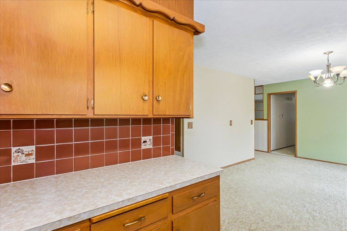2733 N Dellrose Avenue Wichita KS 67220