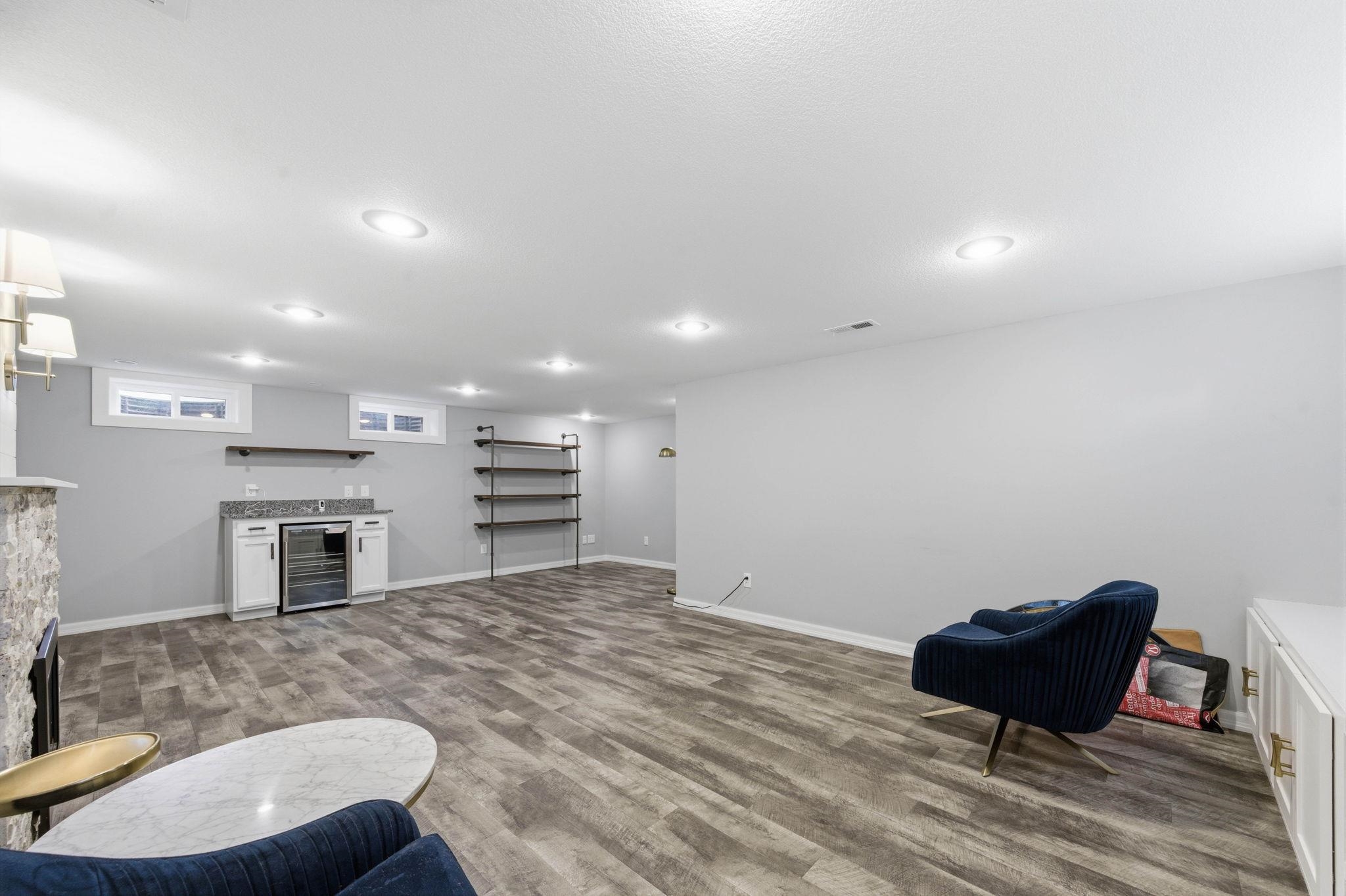 412 S Dellrose Wichita KS 67218