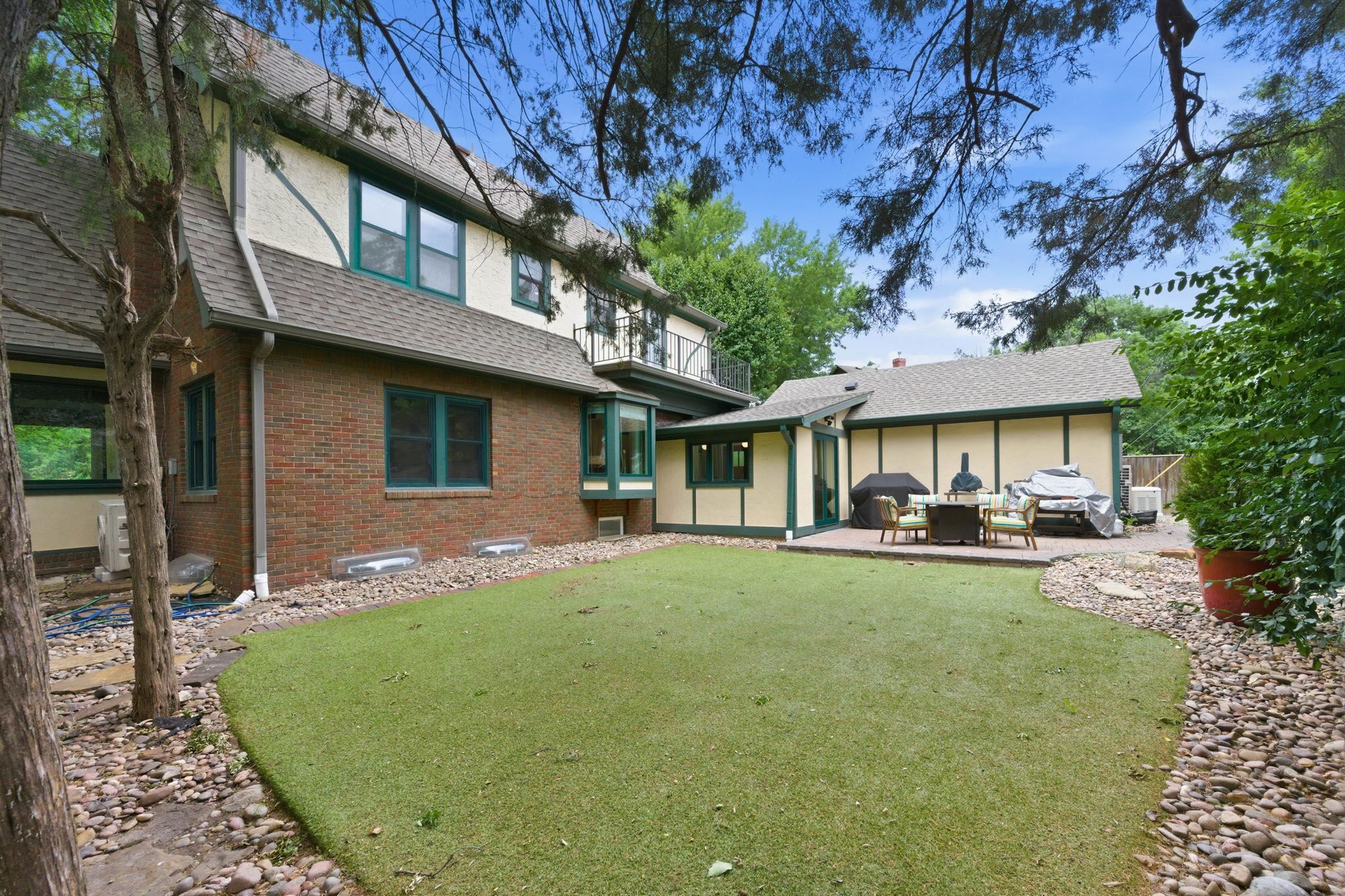 412 S Dellrose Wichita KS 67218