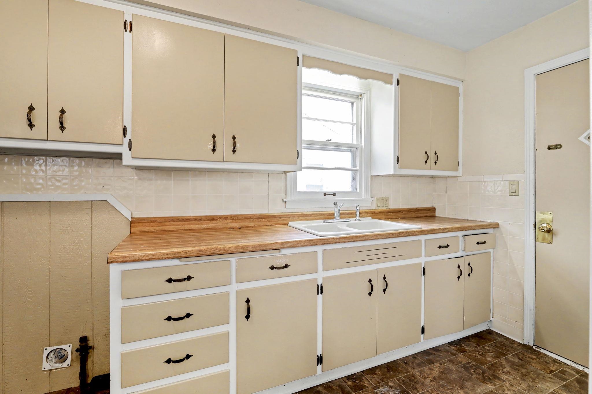 3249 S Palisade Avenue Wichita KS 67217