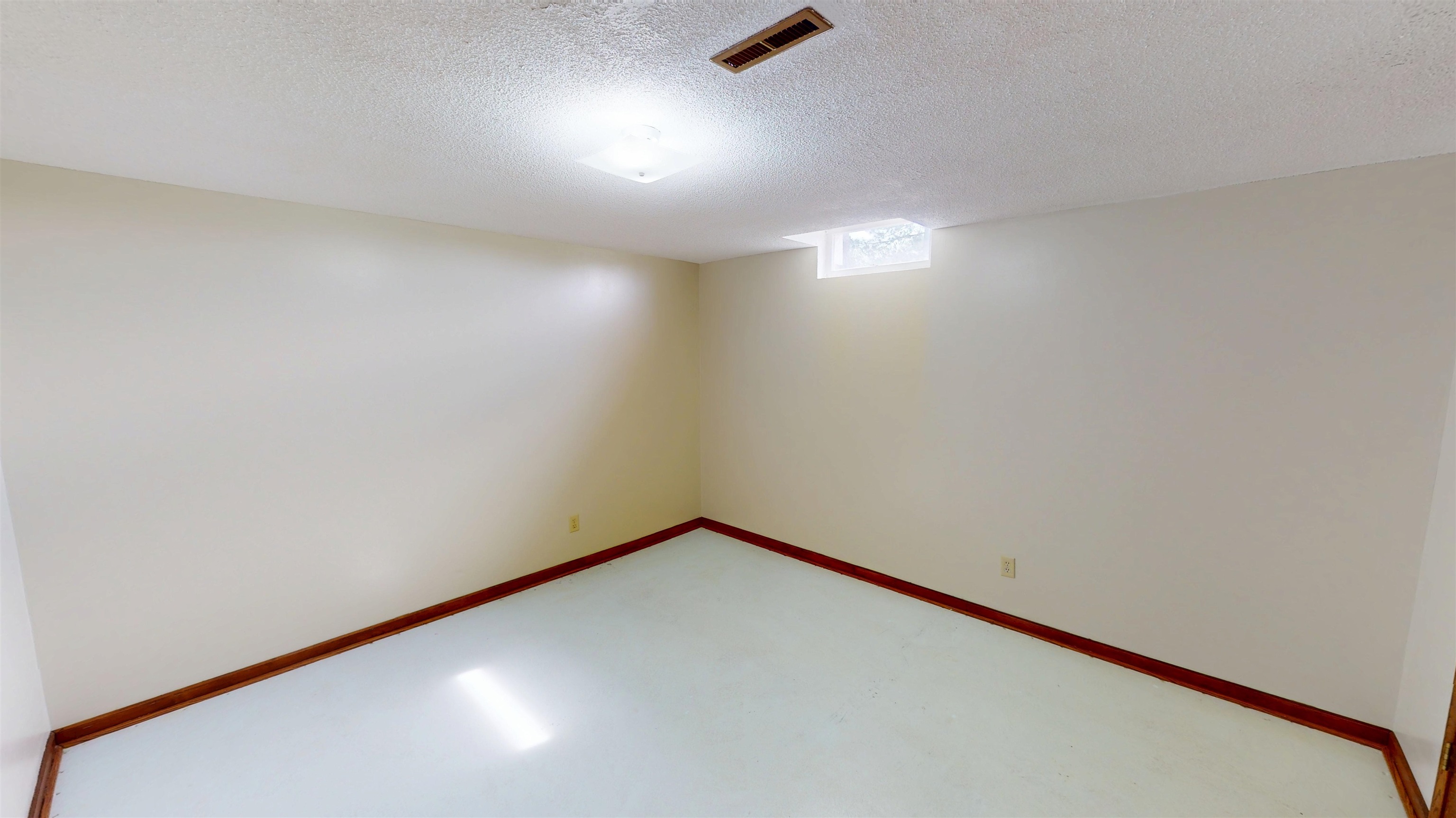 515 W 38th Street Wichita KS 67204