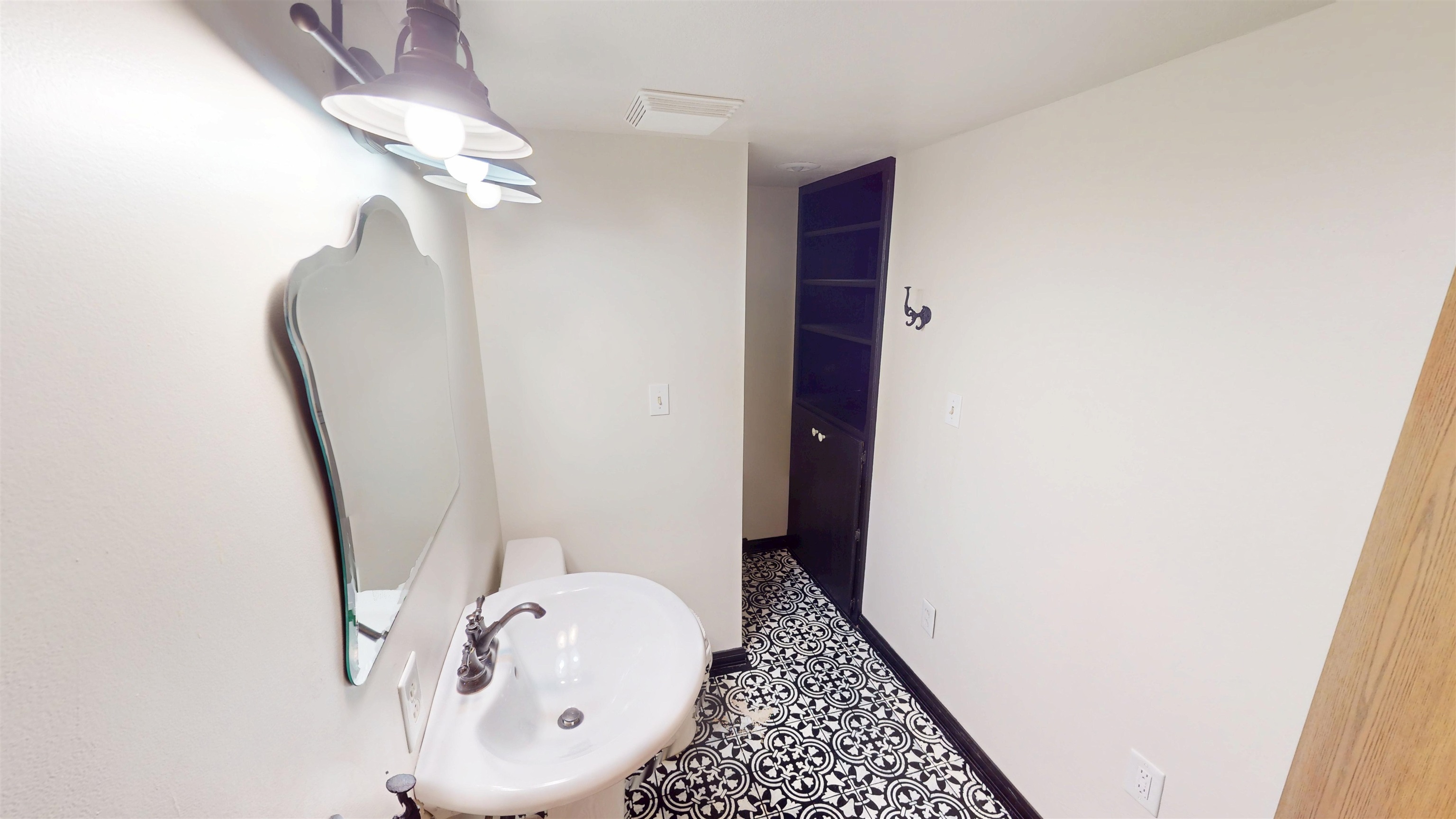 515 W 38th Street Wichita KS 67204