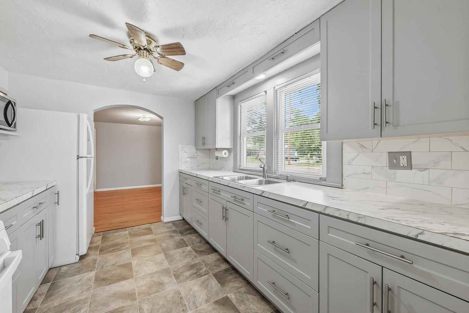 1702 S Greenwood Avenue Wichita KS 67211