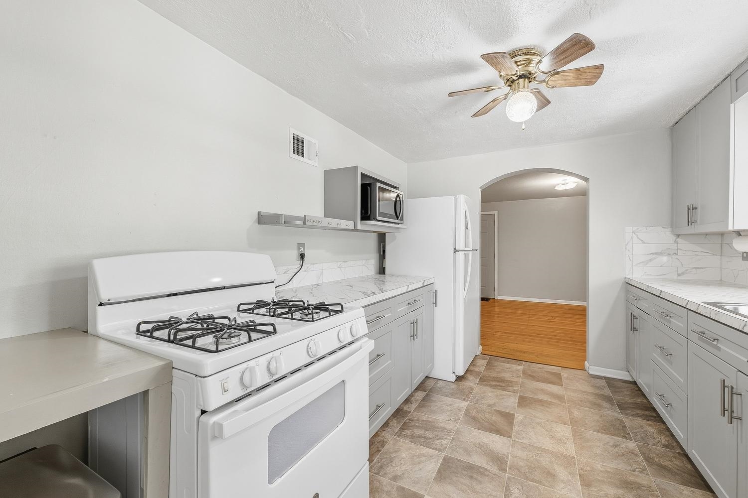 1702 S Greenwood Avenue Wichita KS 67211