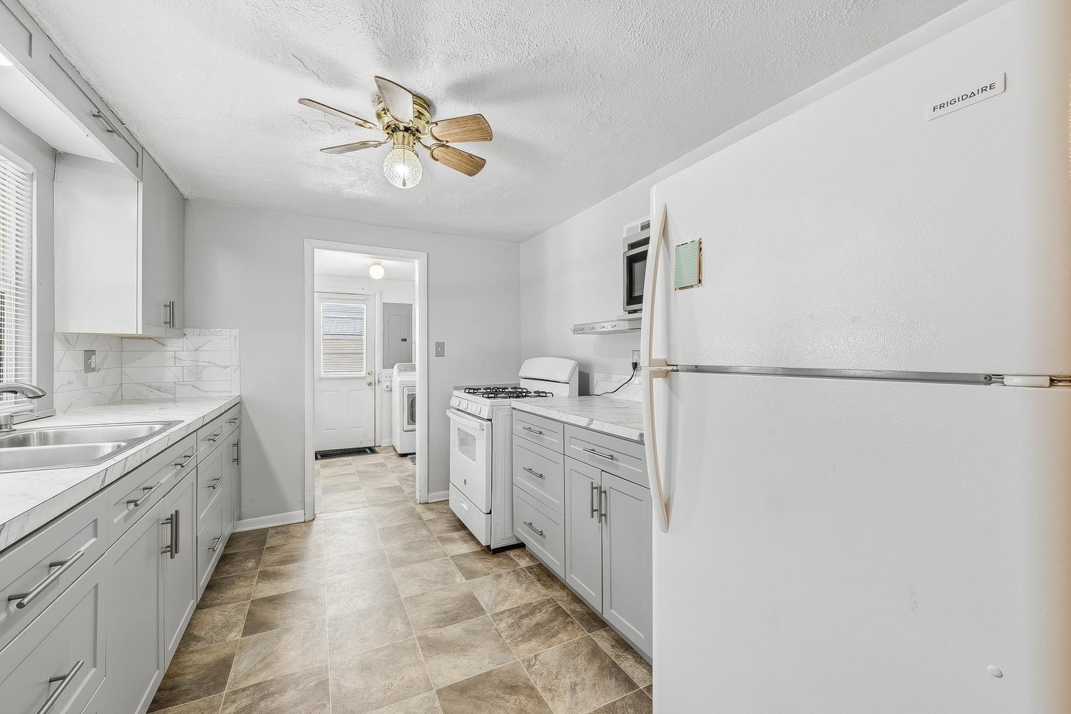 1702 S Greenwood Avenue Wichita KS 67211