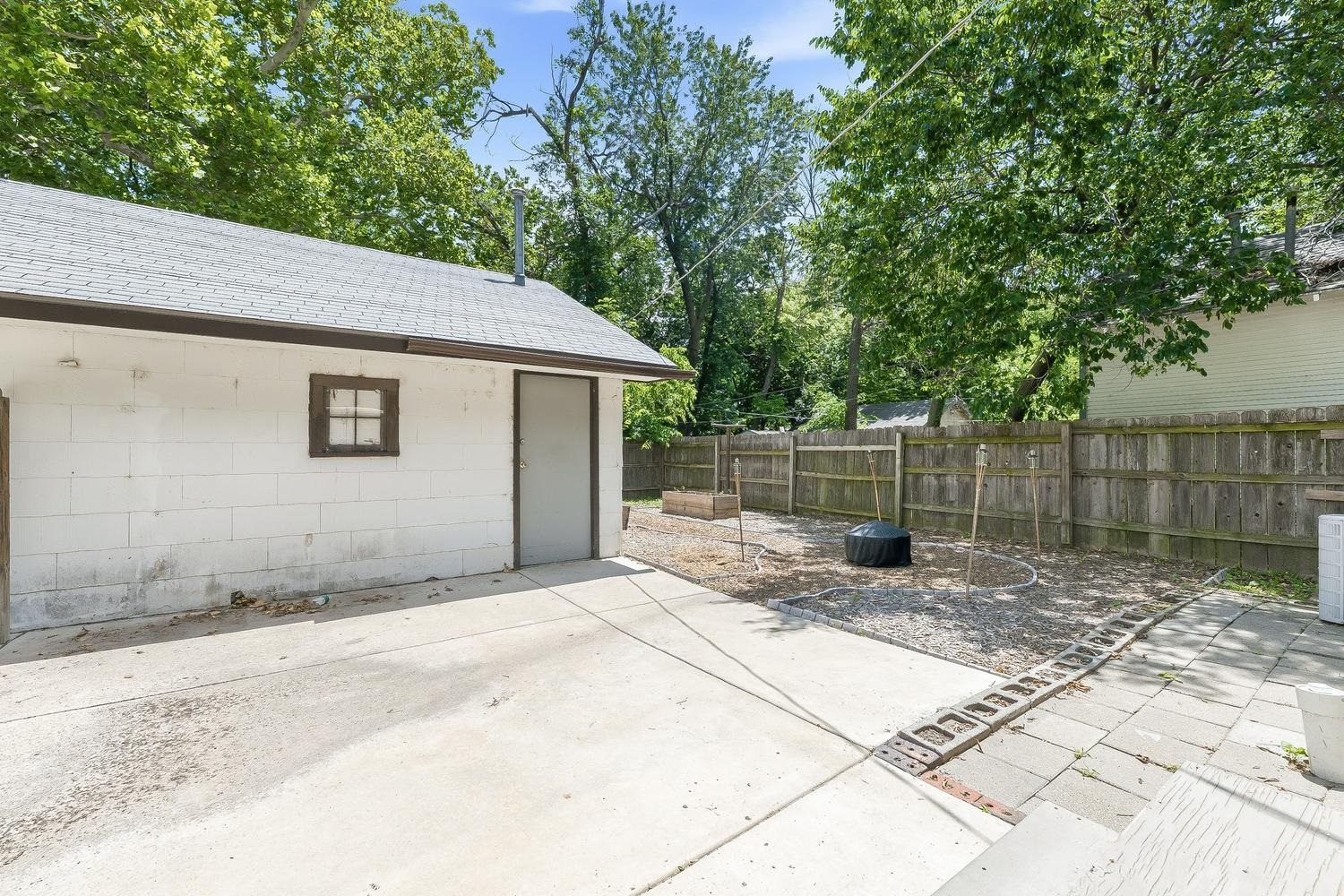 1702 S Greenwood Avenue Wichita KS 67211