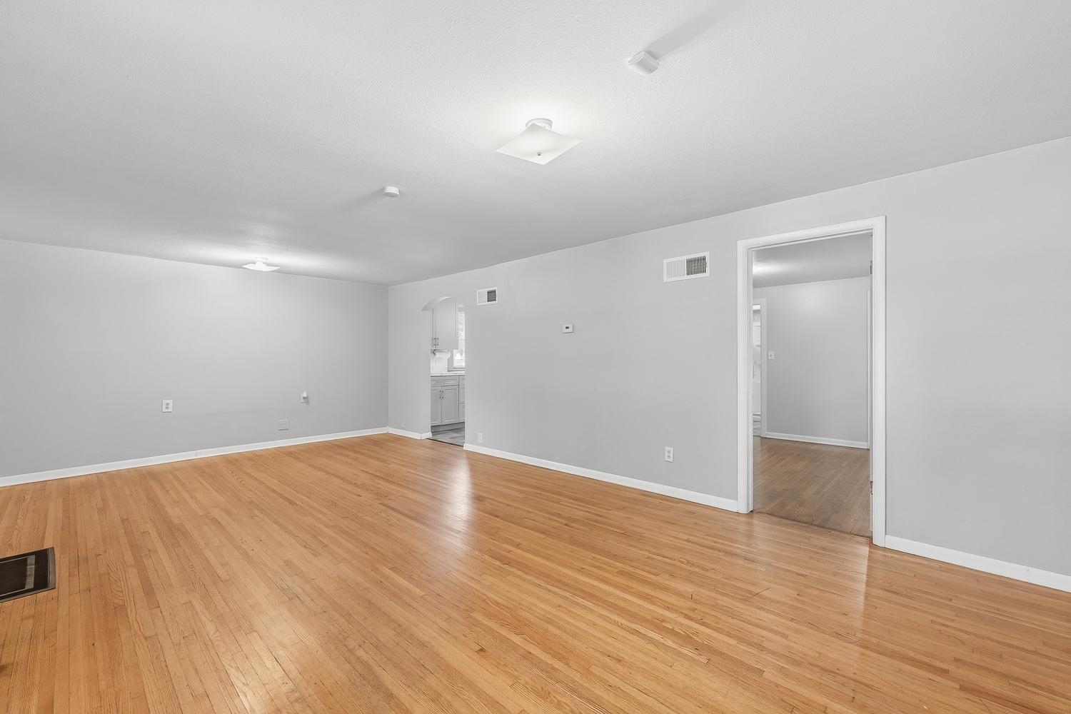 1702 S Greenwood Avenue Wichita KS 67211