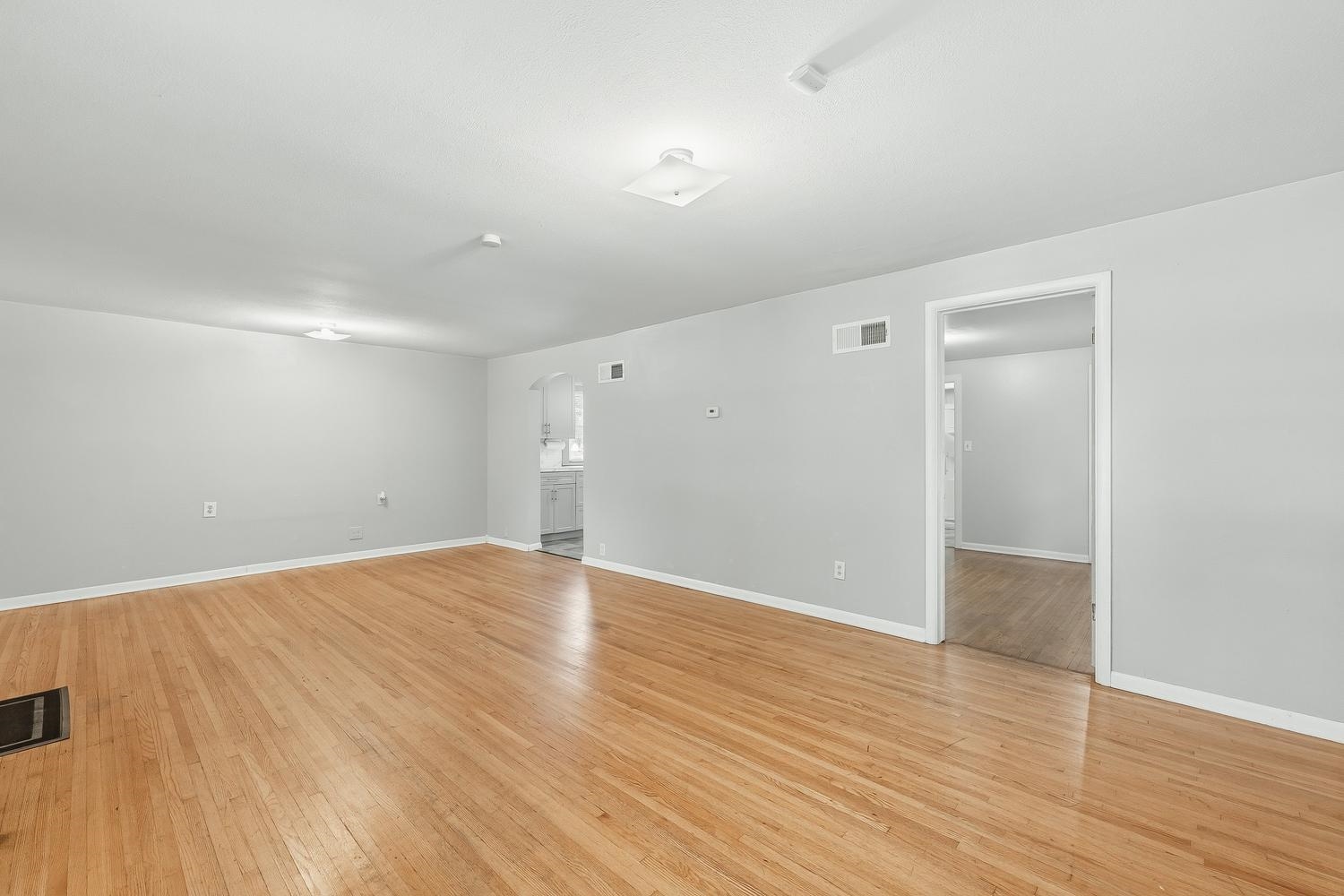 1702 S Greenwood Avenue Wichita KS 67211