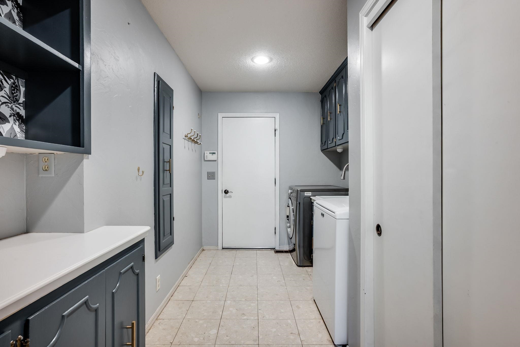 8720 E Overbrook Street Wichita KS 67206