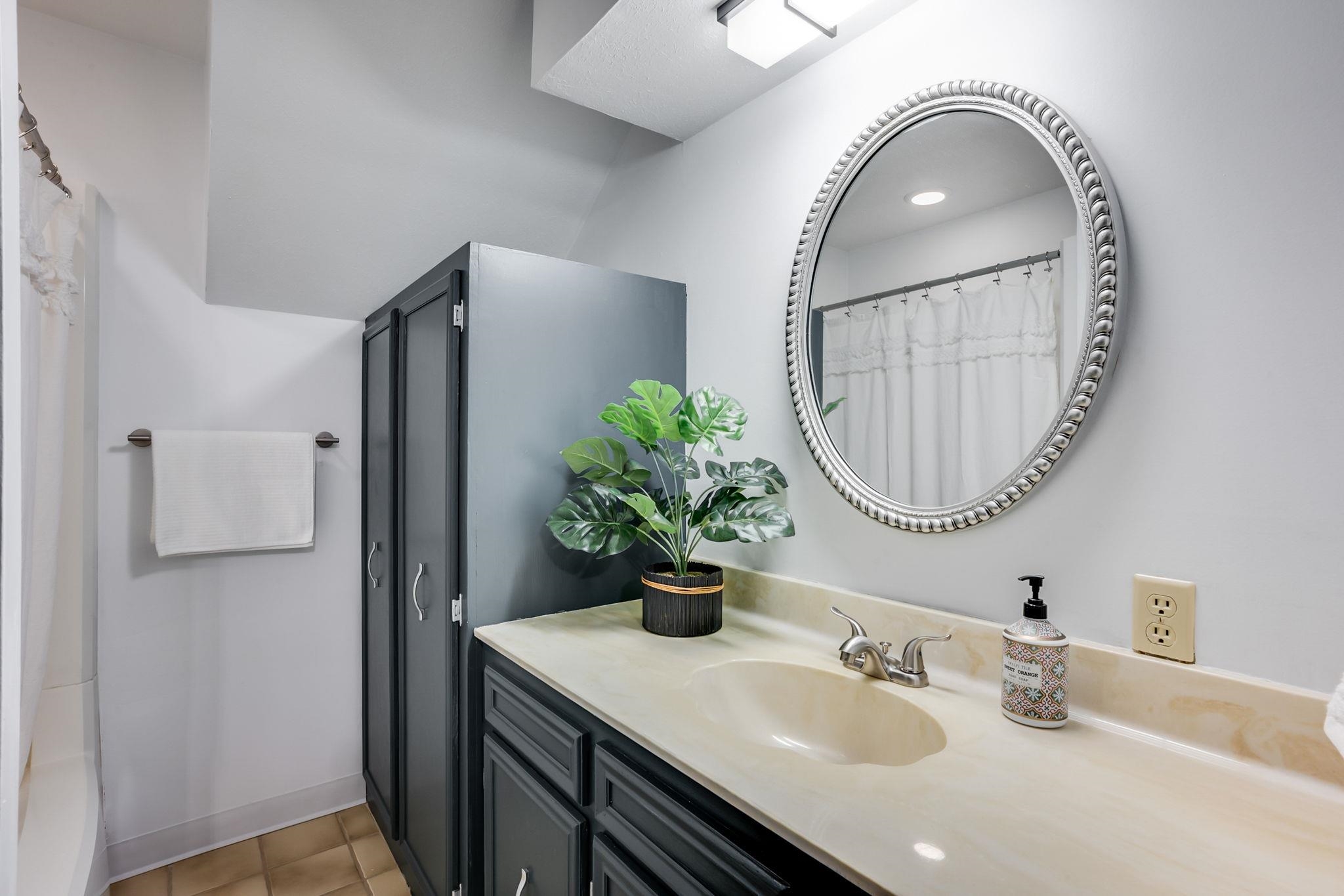 8720 E Overbrook Street Wichita KS 67206