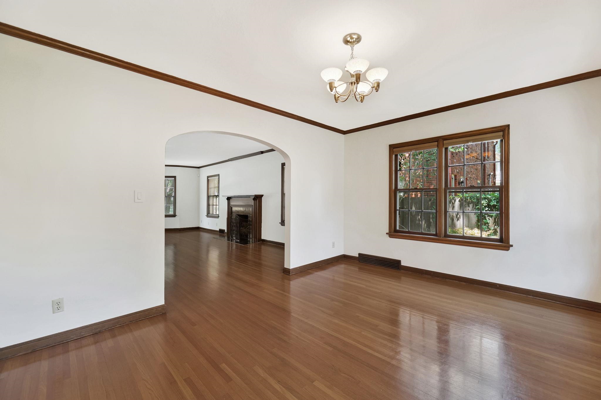 208 N Parkwood Lane Wichita KS 67208