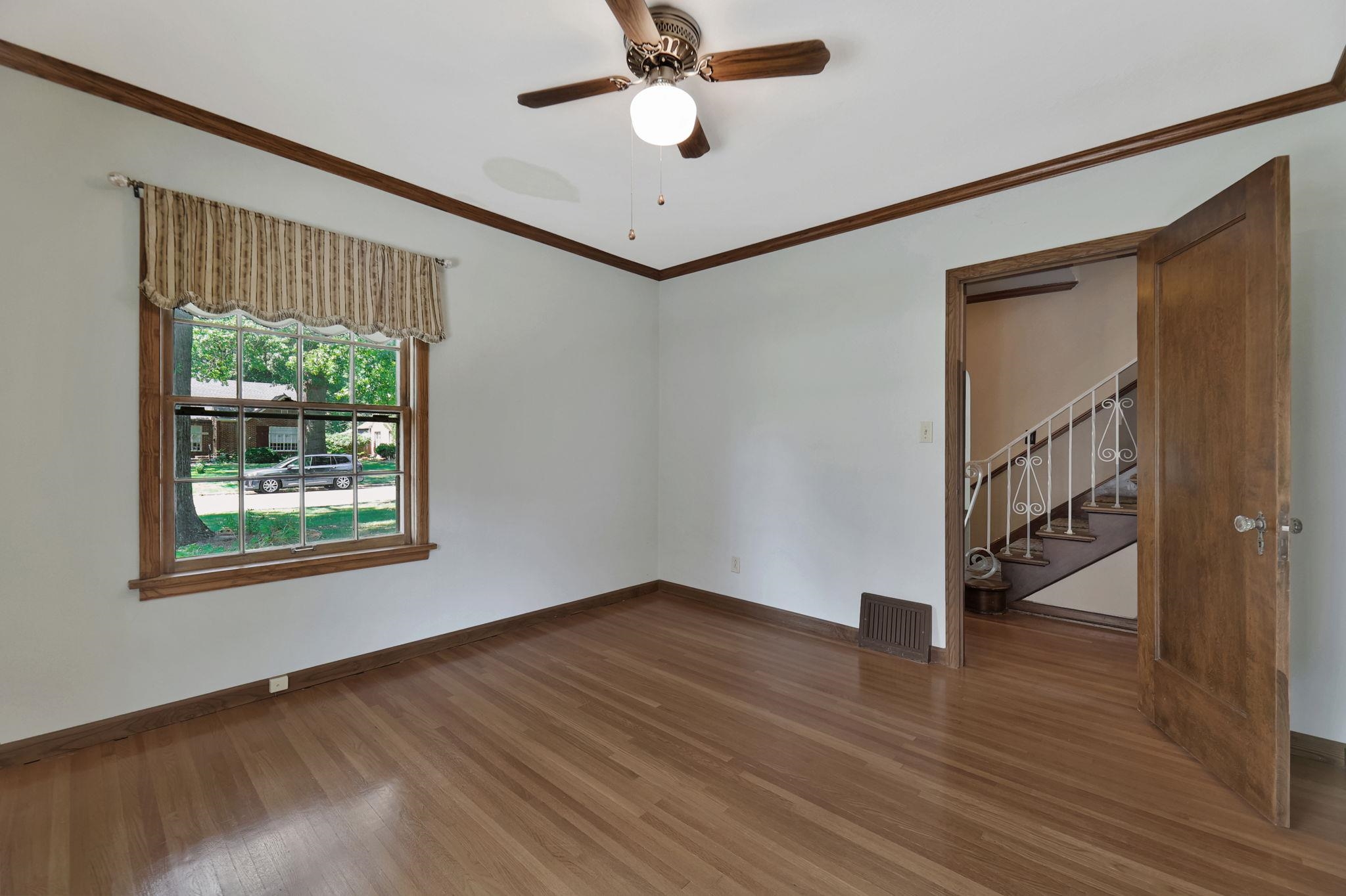 208 N Parkwood Lane Wichita KS 67208