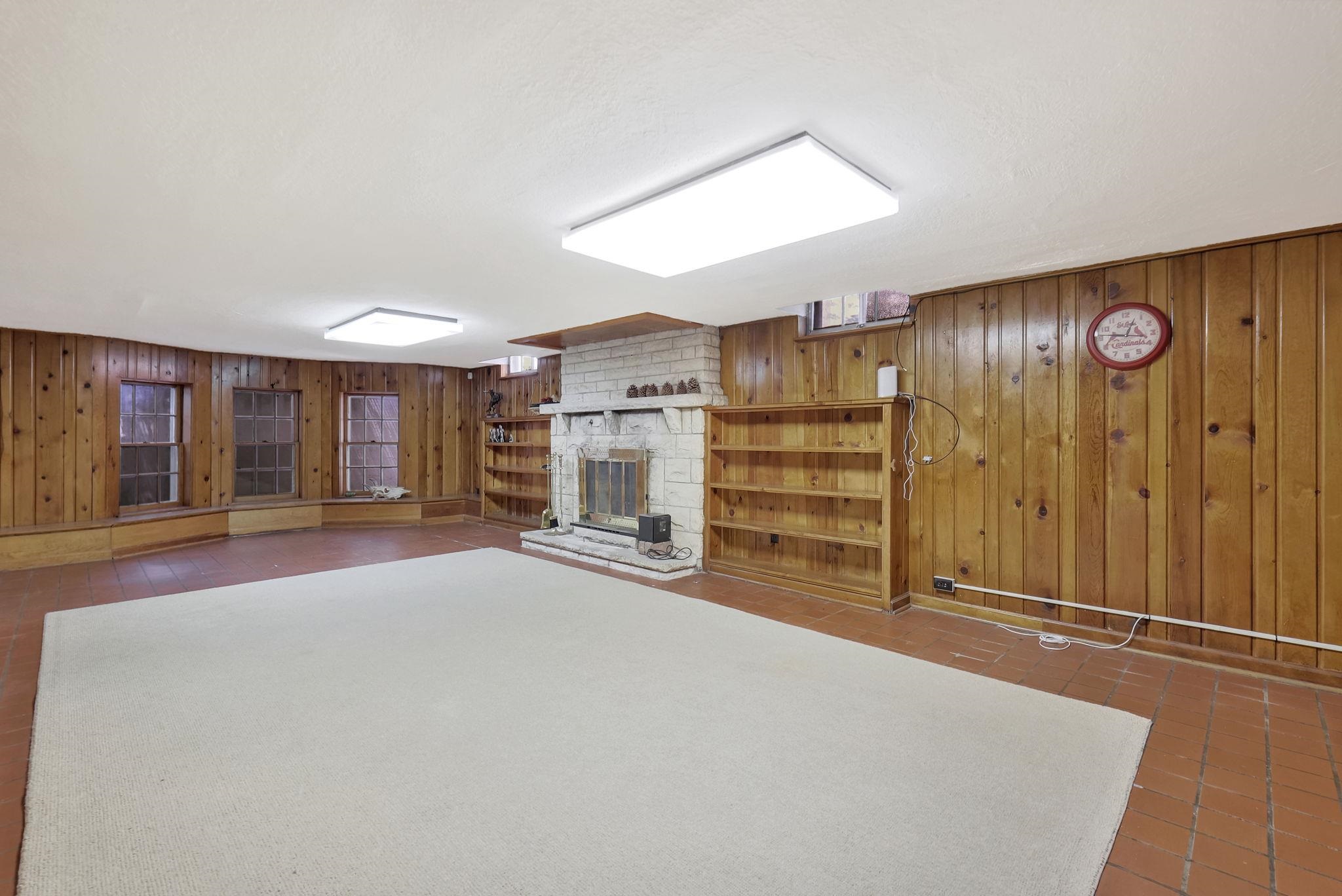 208 N Parkwood Lane Wichita KS 67208
