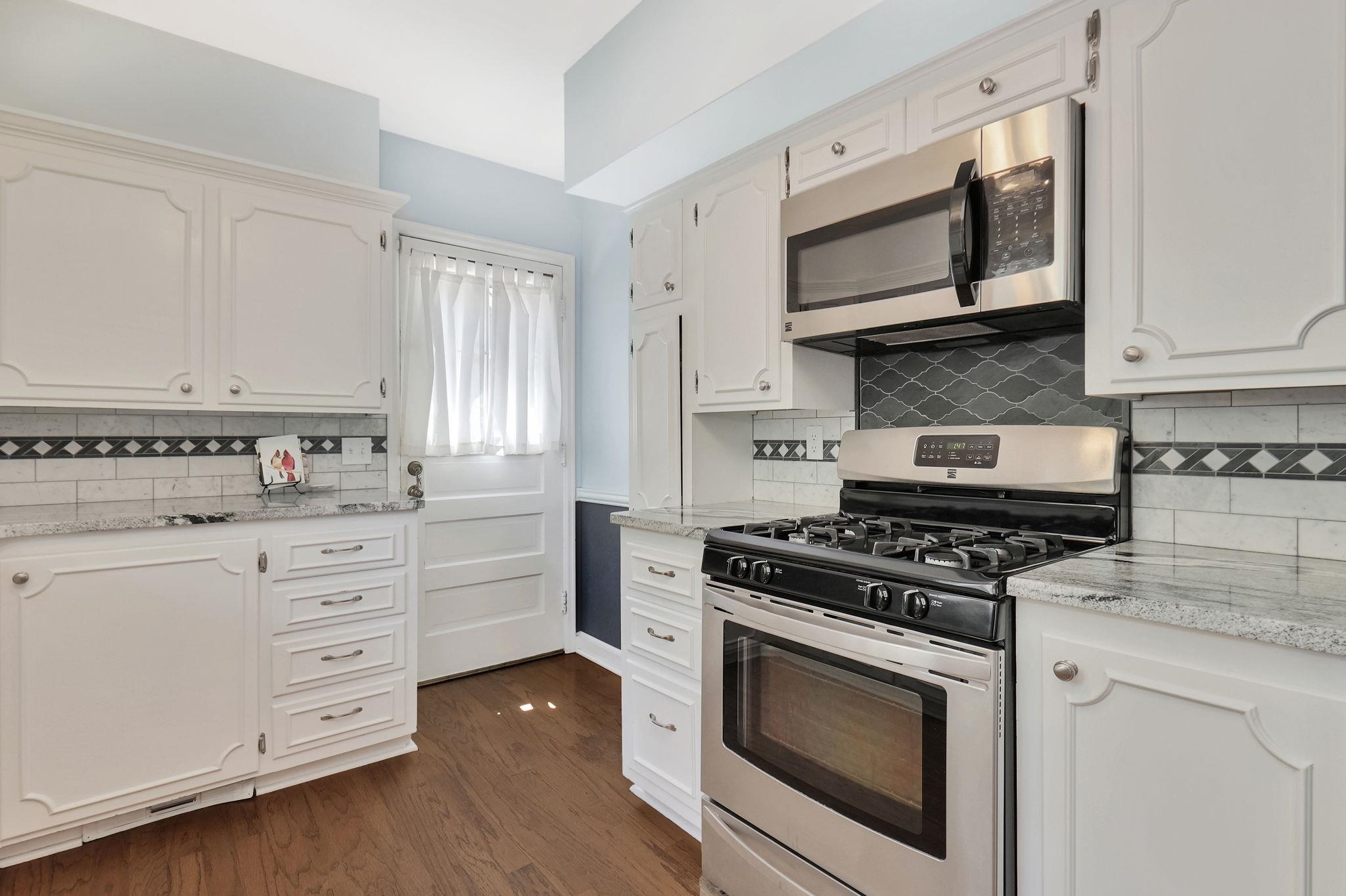 208 N Parkwood Lane Wichita KS 67208
