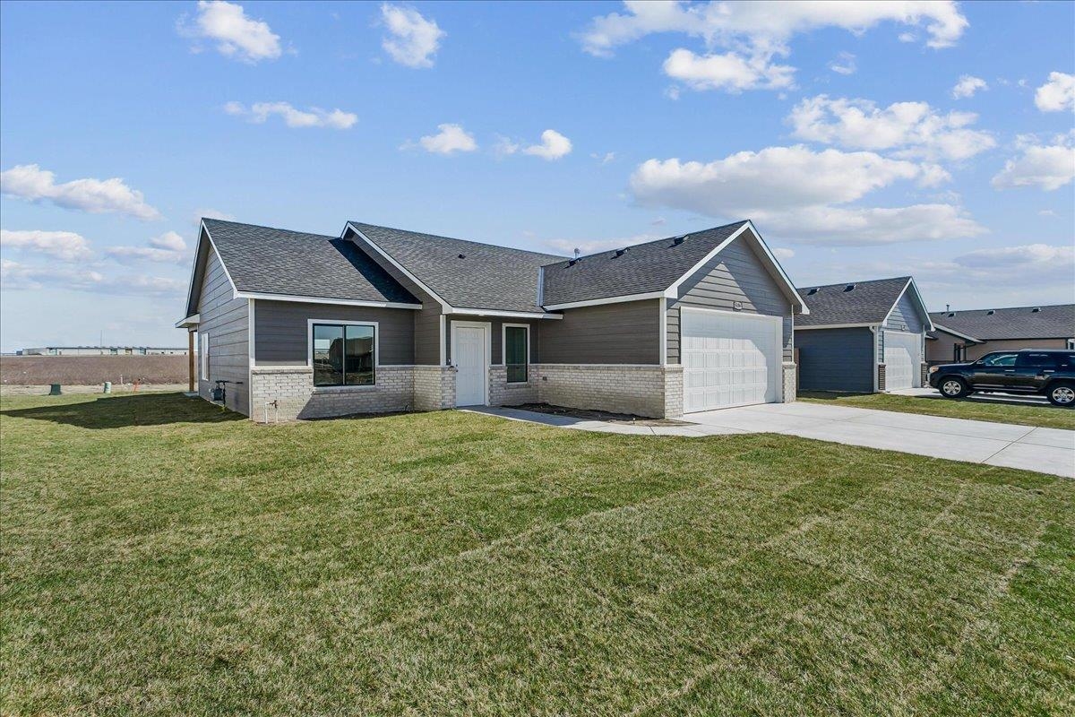 5186 N Toben Drive Bel Aire KS 67226