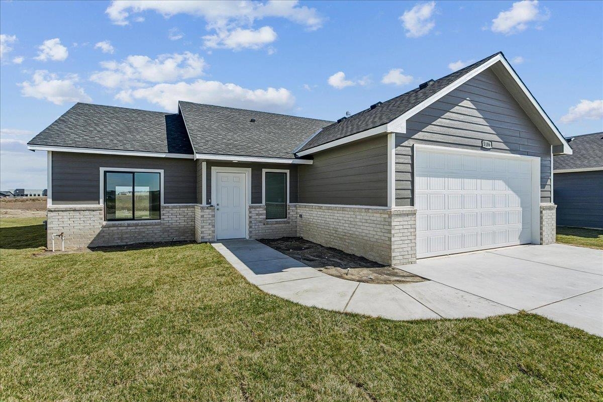 5186 N Toben Drive Bel Aire KS 67226