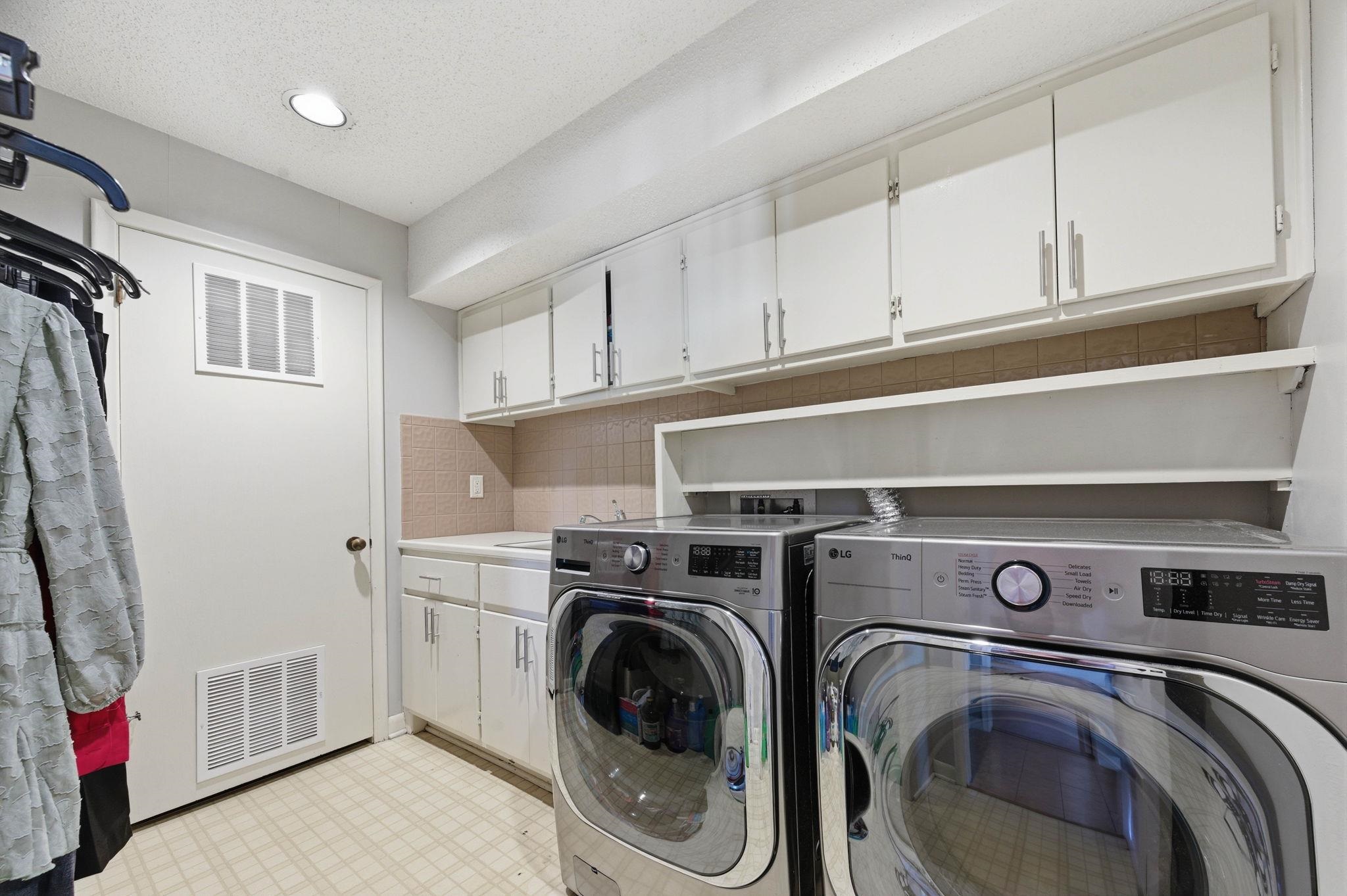 2571 N Greenleaf Court Wichita KS 67226