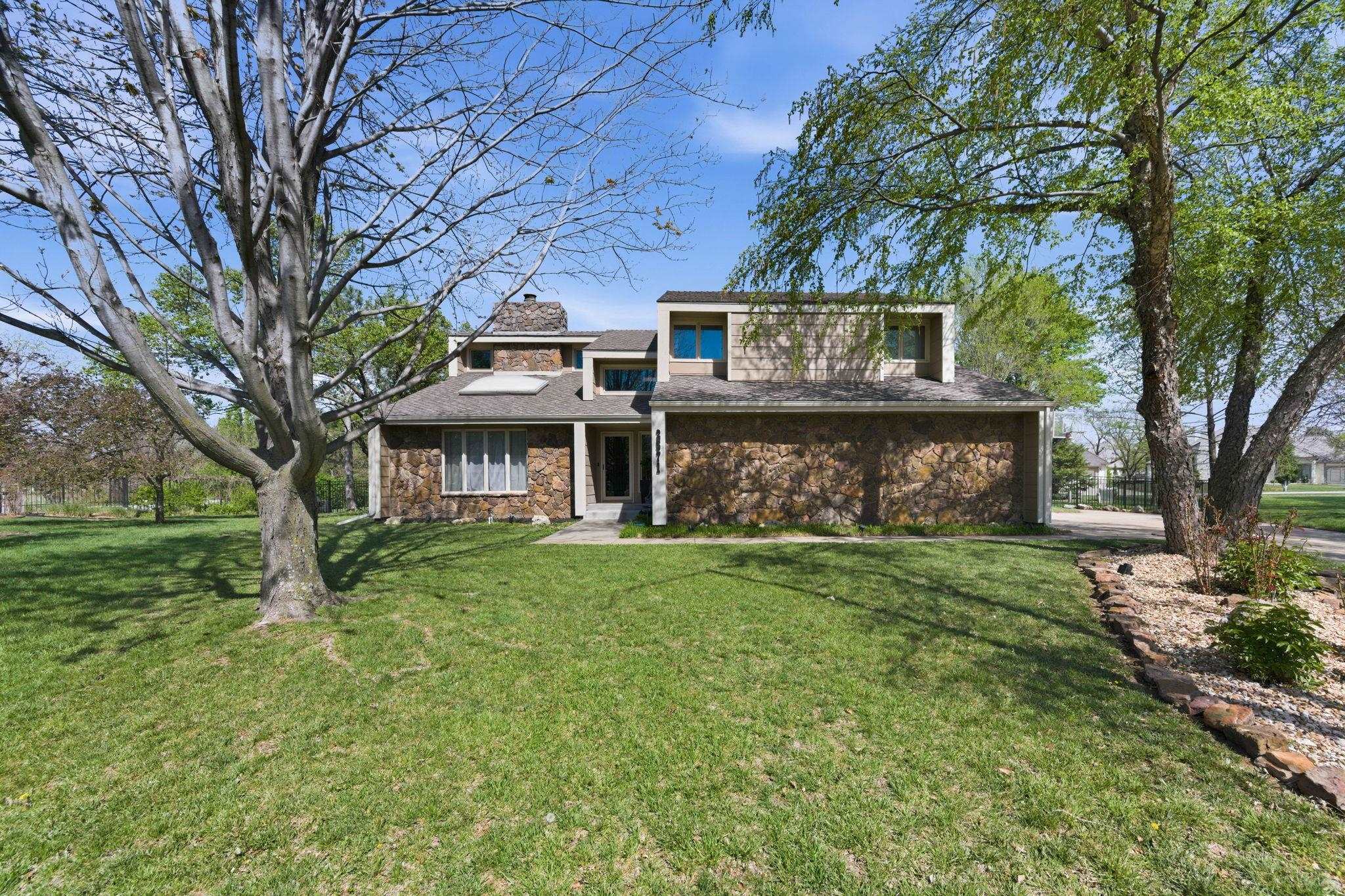2571 N Greenleaf Court Wichita KS 67226