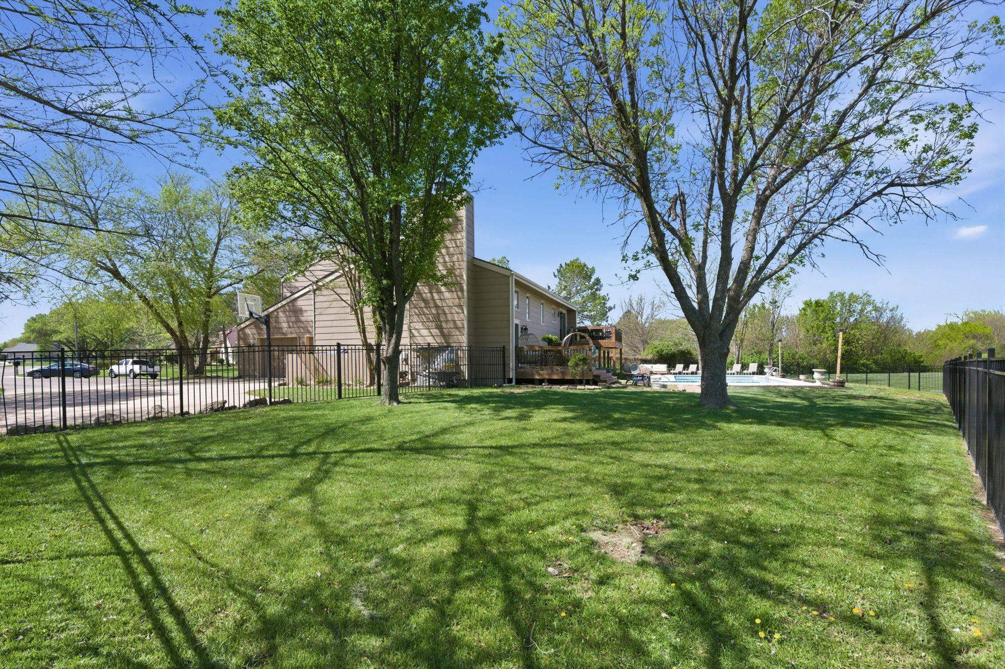 2571 N Greenleaf Court Wichita KS 67226