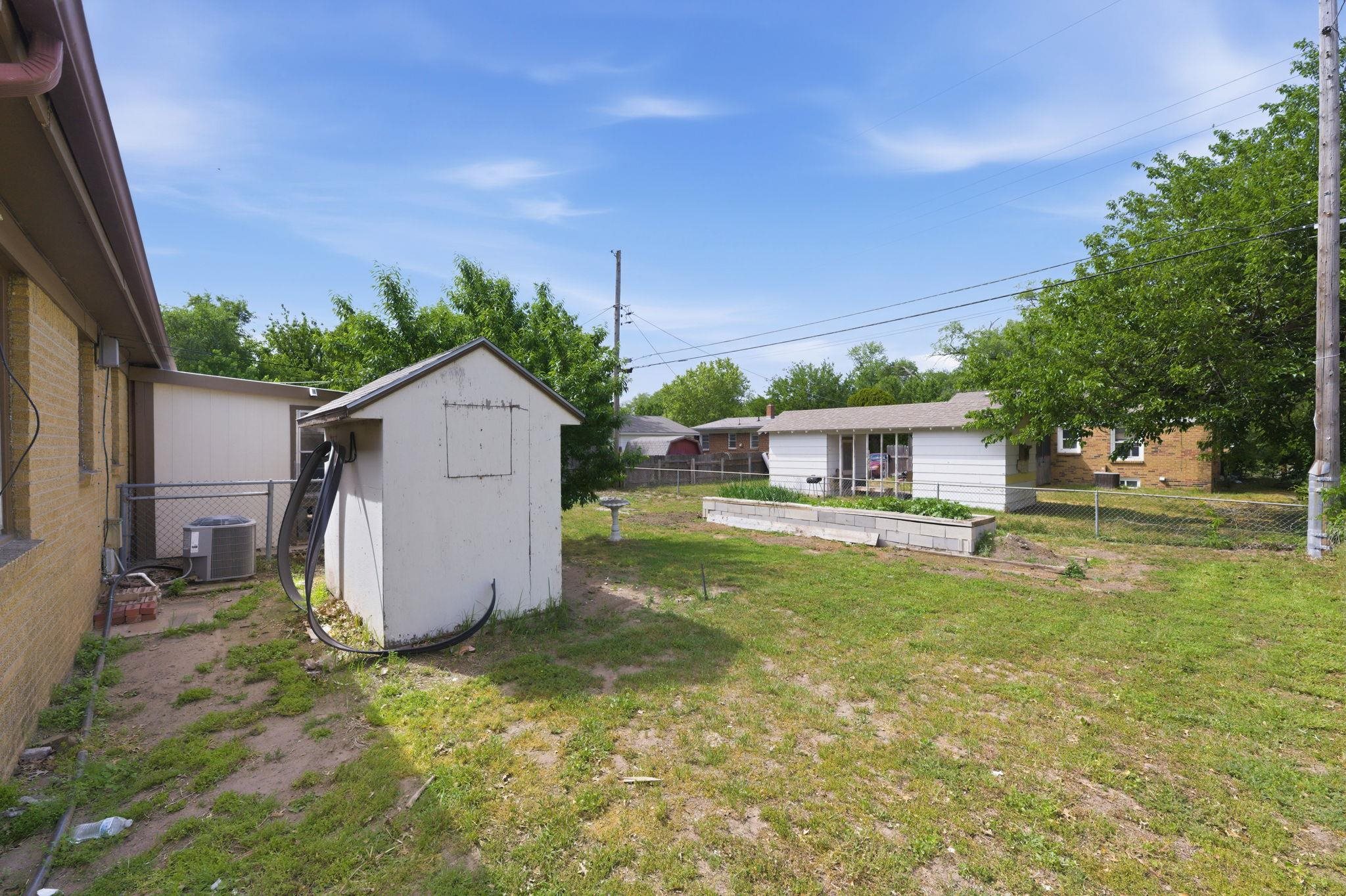 1202 E Del Mar Street Wichita KS 67216