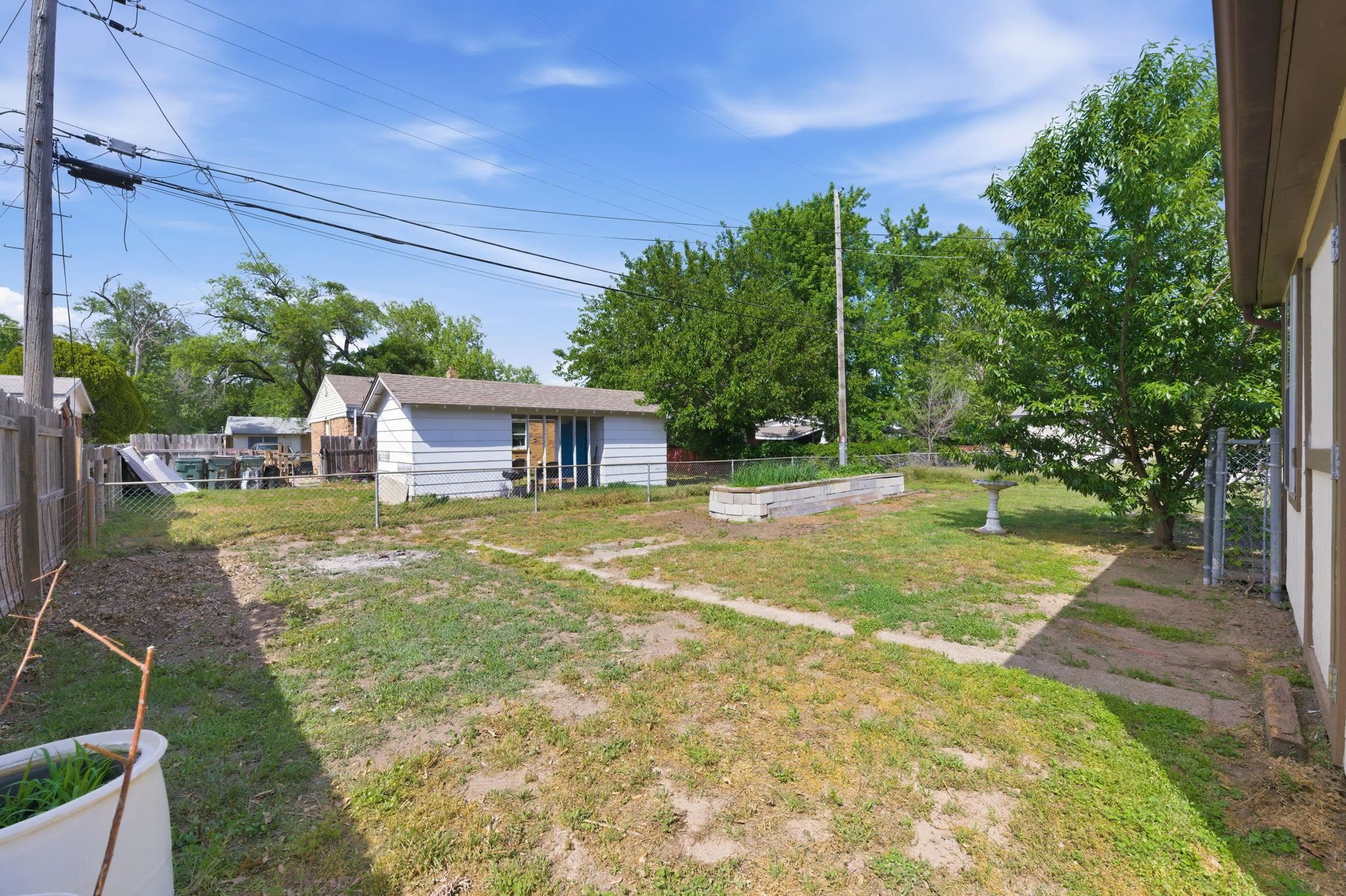 1202 E Del Mar Street Wichita KS 67216