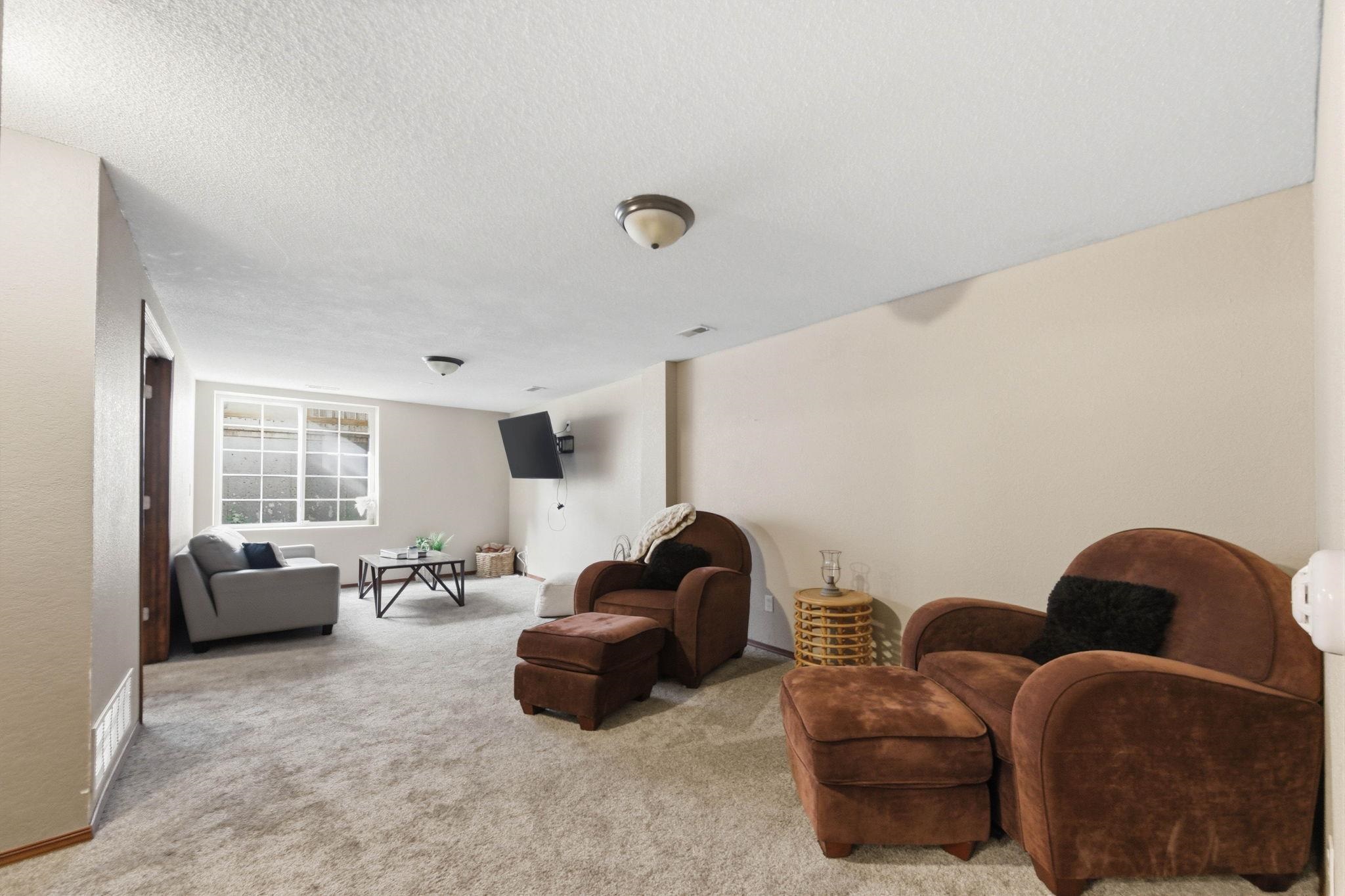 849 S Sunset Circle Andover KS 67002