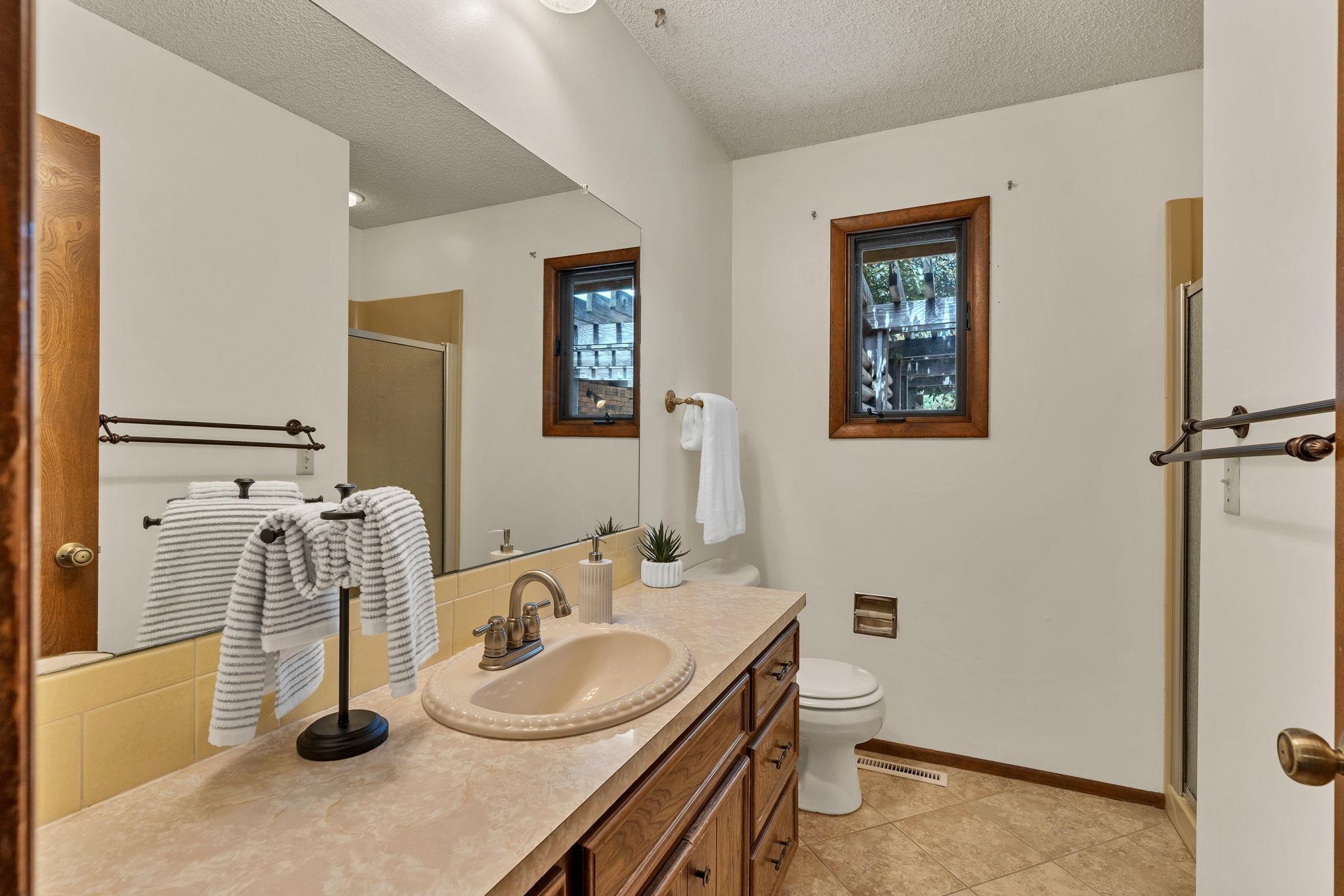 1557 N Caddy Lane Wichita KS 67212-1235
