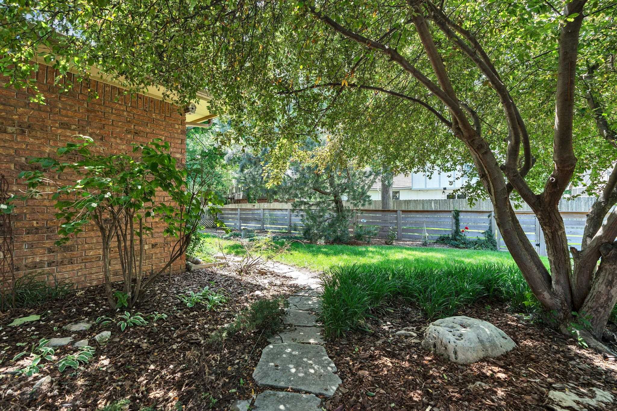 1557 N Caddy Lane Wichita KS 67212-1235