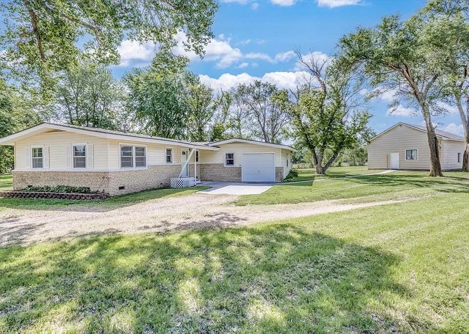 2343 E Madison Avenue Derby KS 67037
