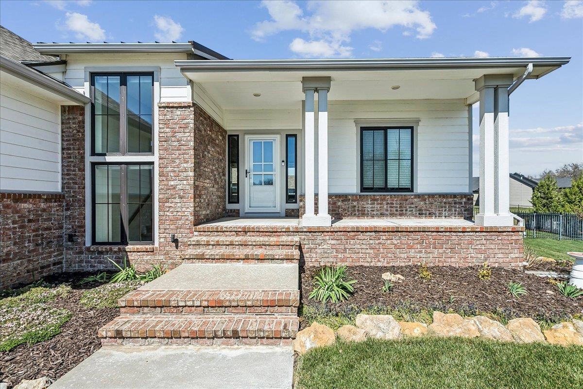 744 S Glen Wood Court Wichita KS 67230
