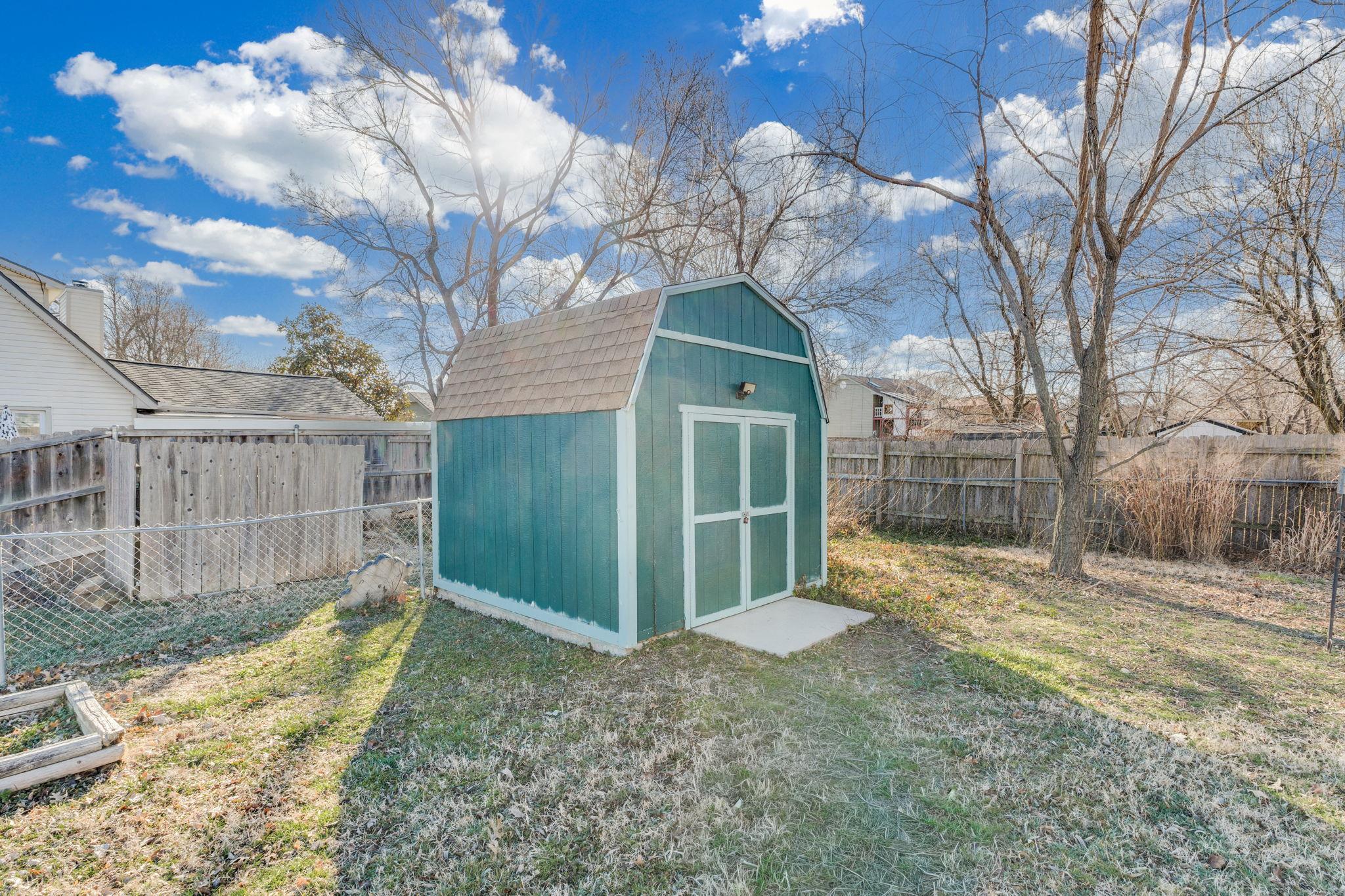 2048 N Forest Park Street Derby KS 67037