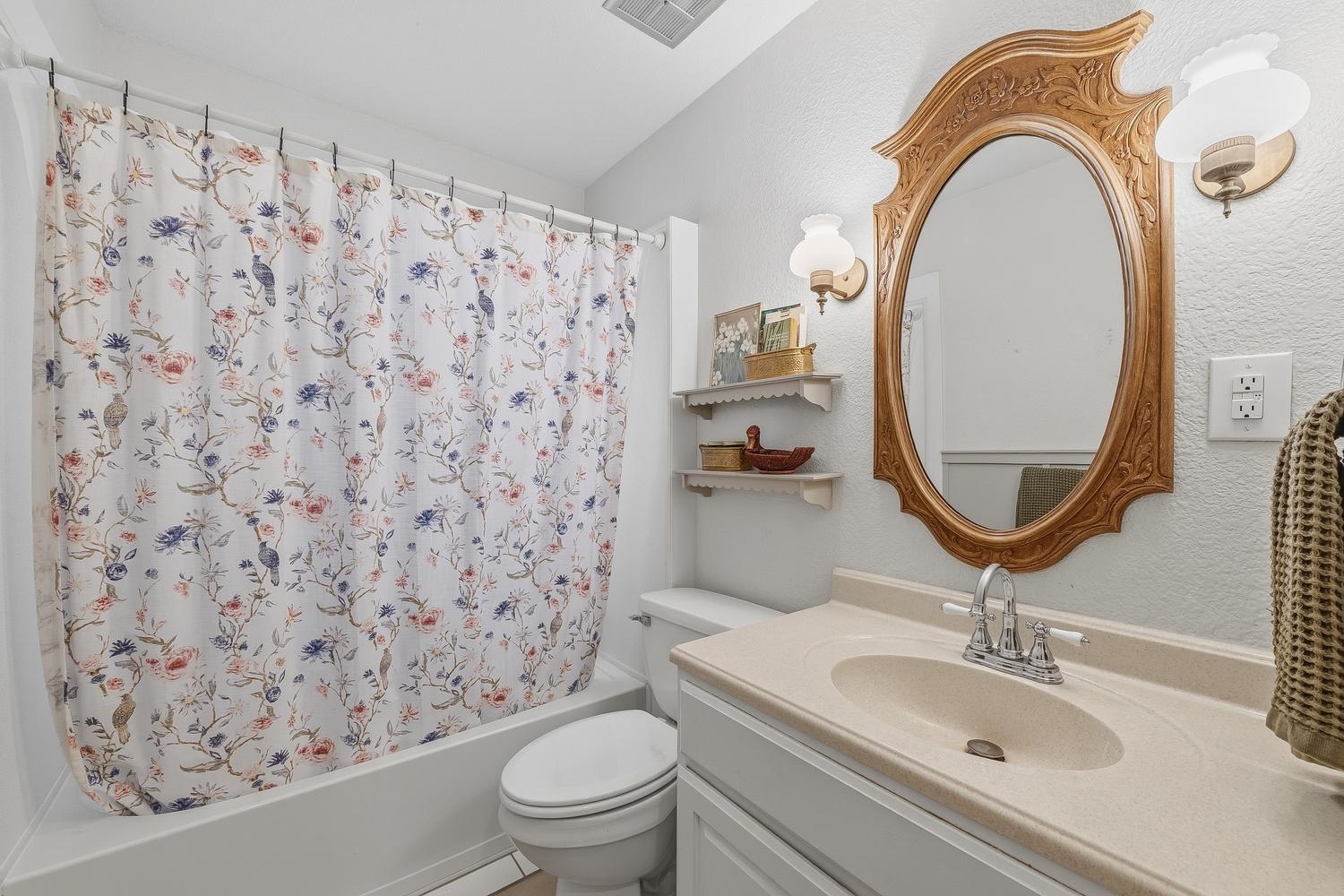 836 S Madison Avenue Wichita KS 67211