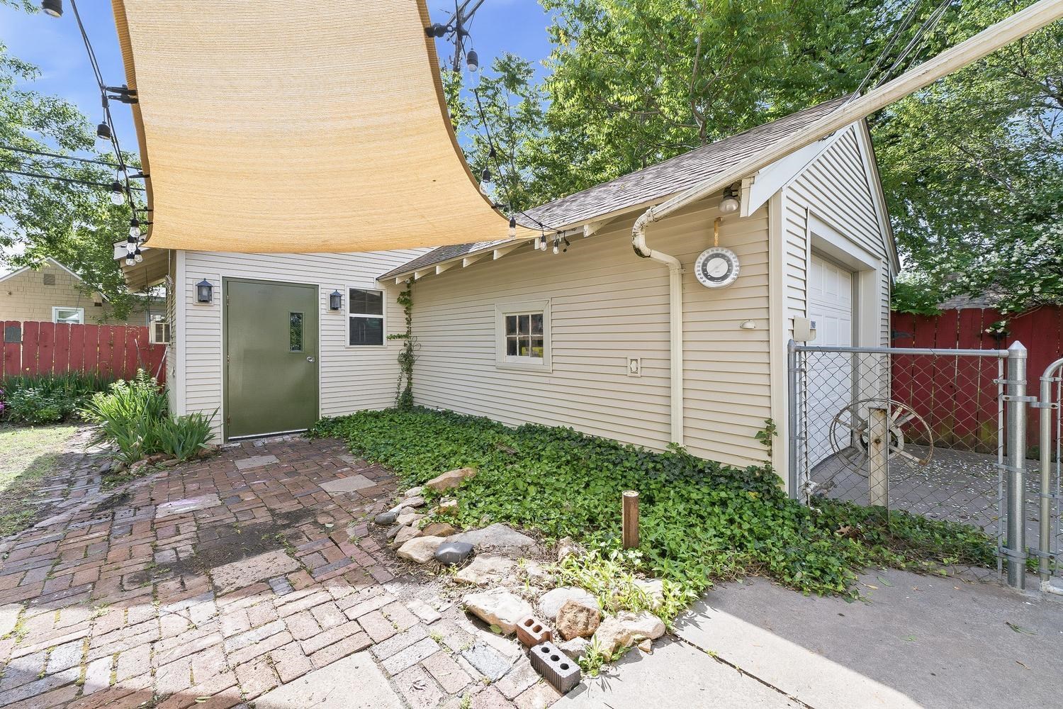 836 S Madison Avenue Wichita KS 67211