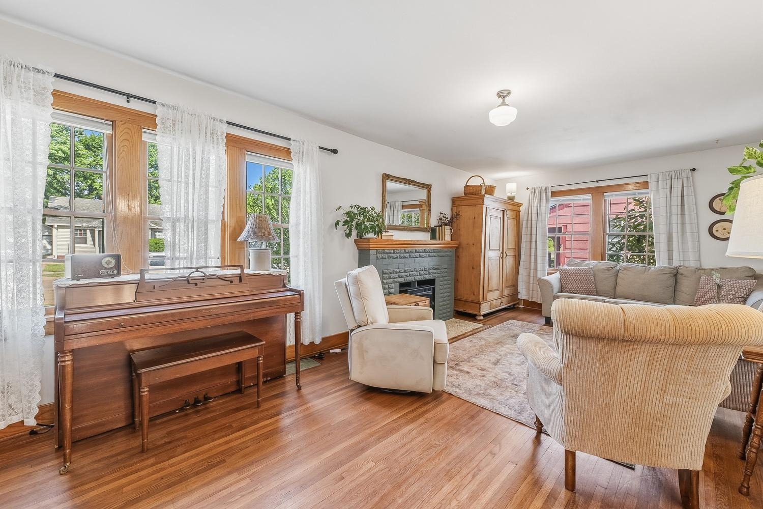 836 S Madison Avenue Wichita KS 67211