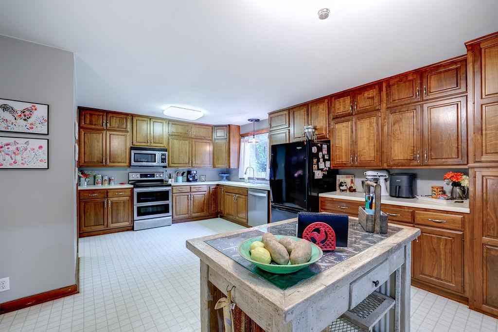 1423 Fuller Winfield KS 67156